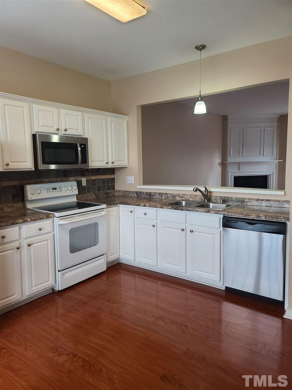 210 Great Ridge Court Property Photo 8