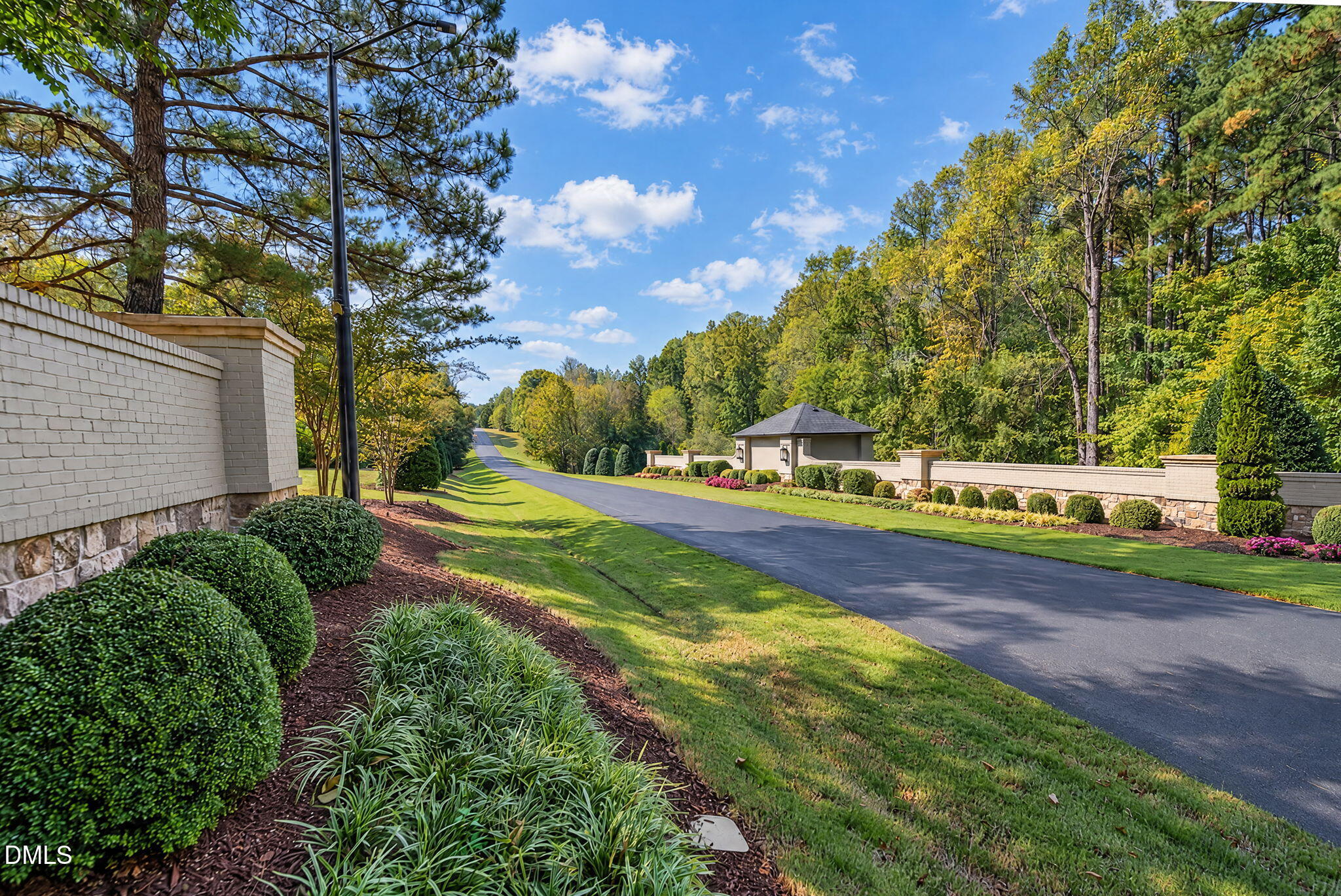 196 Mountaintop Circle Property Photo 6
