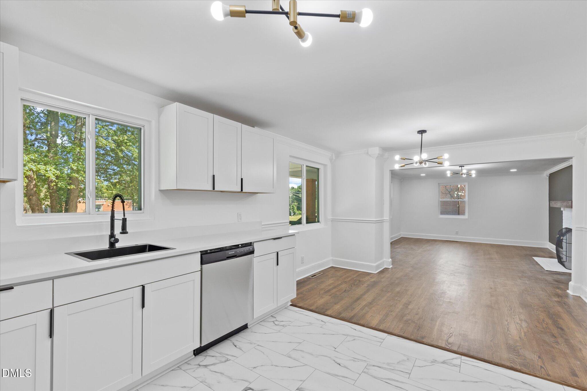 2328 Cheek Road Property Photo 14