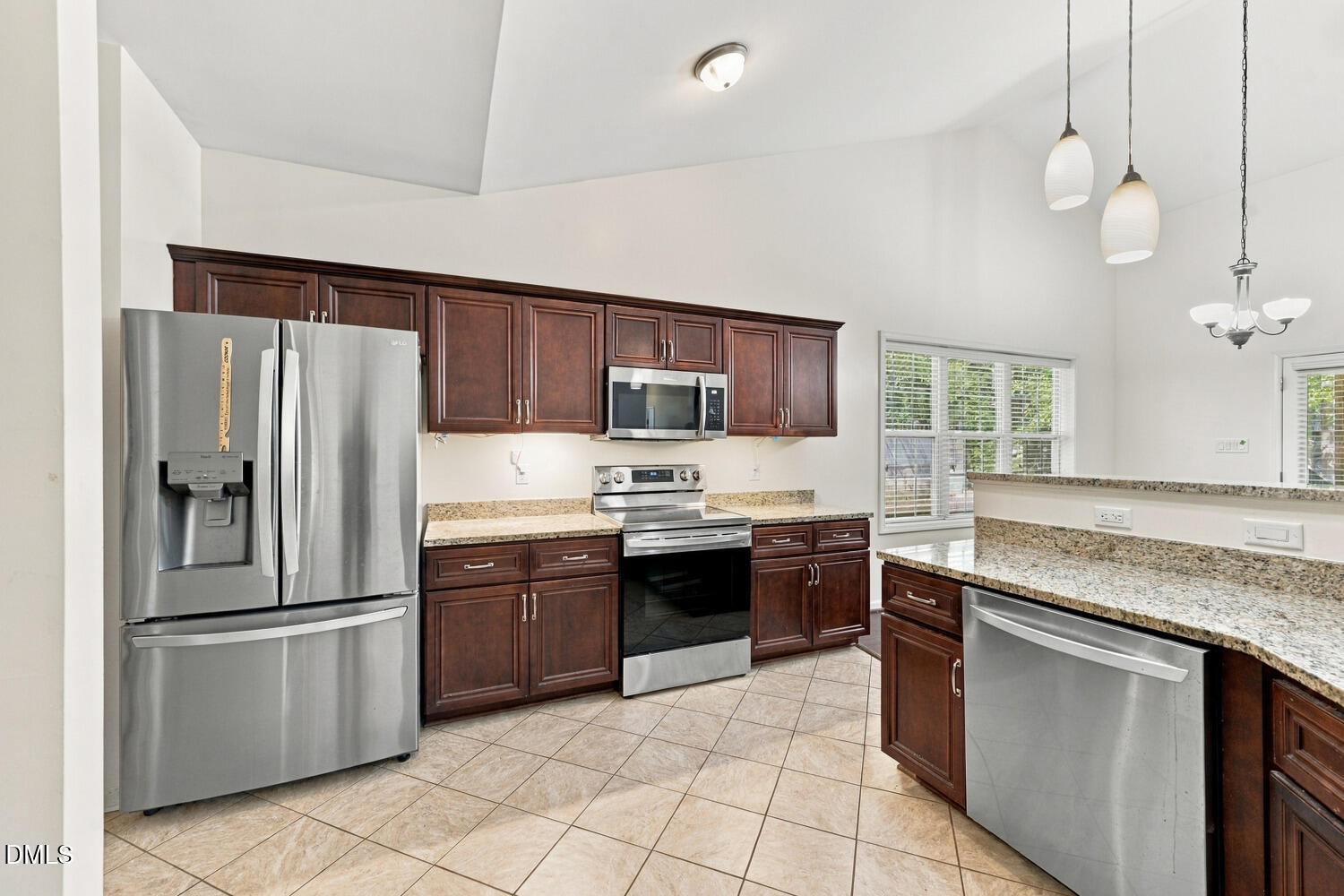 7221 Beau View Drive Property Photo 2