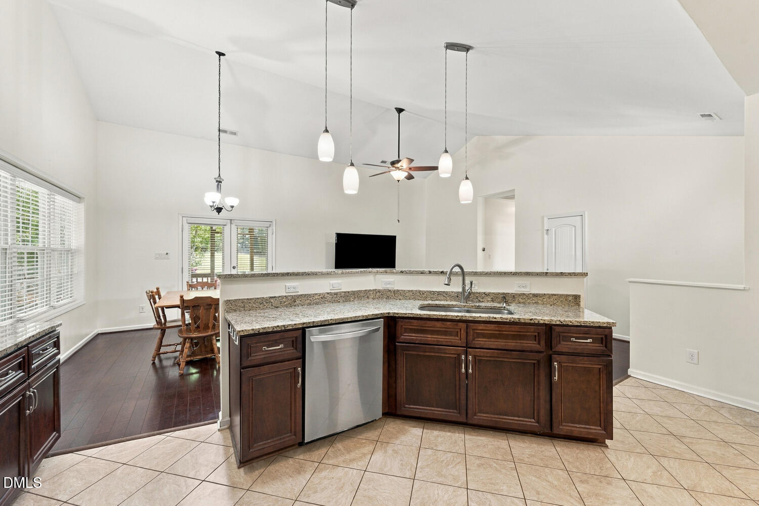 7221 Beau View Drive Property Photo 3