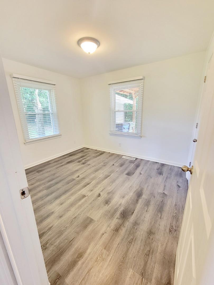 428 Lansing Street Property Photo 18
