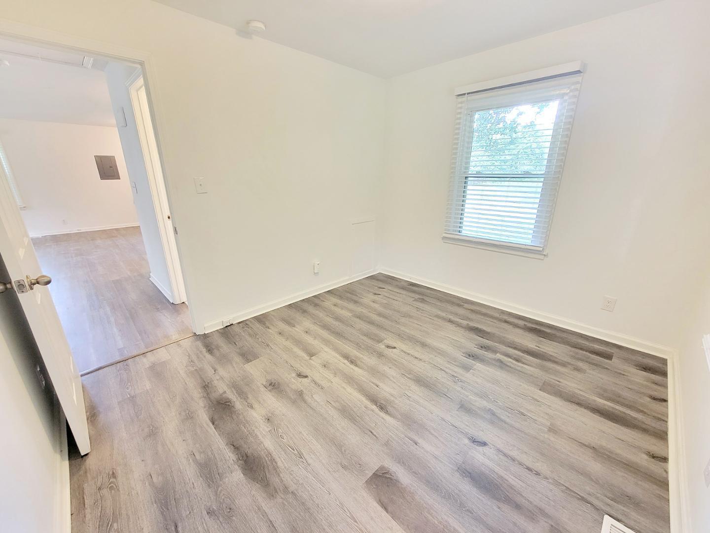 428 Lansing Street Property Photo 20
