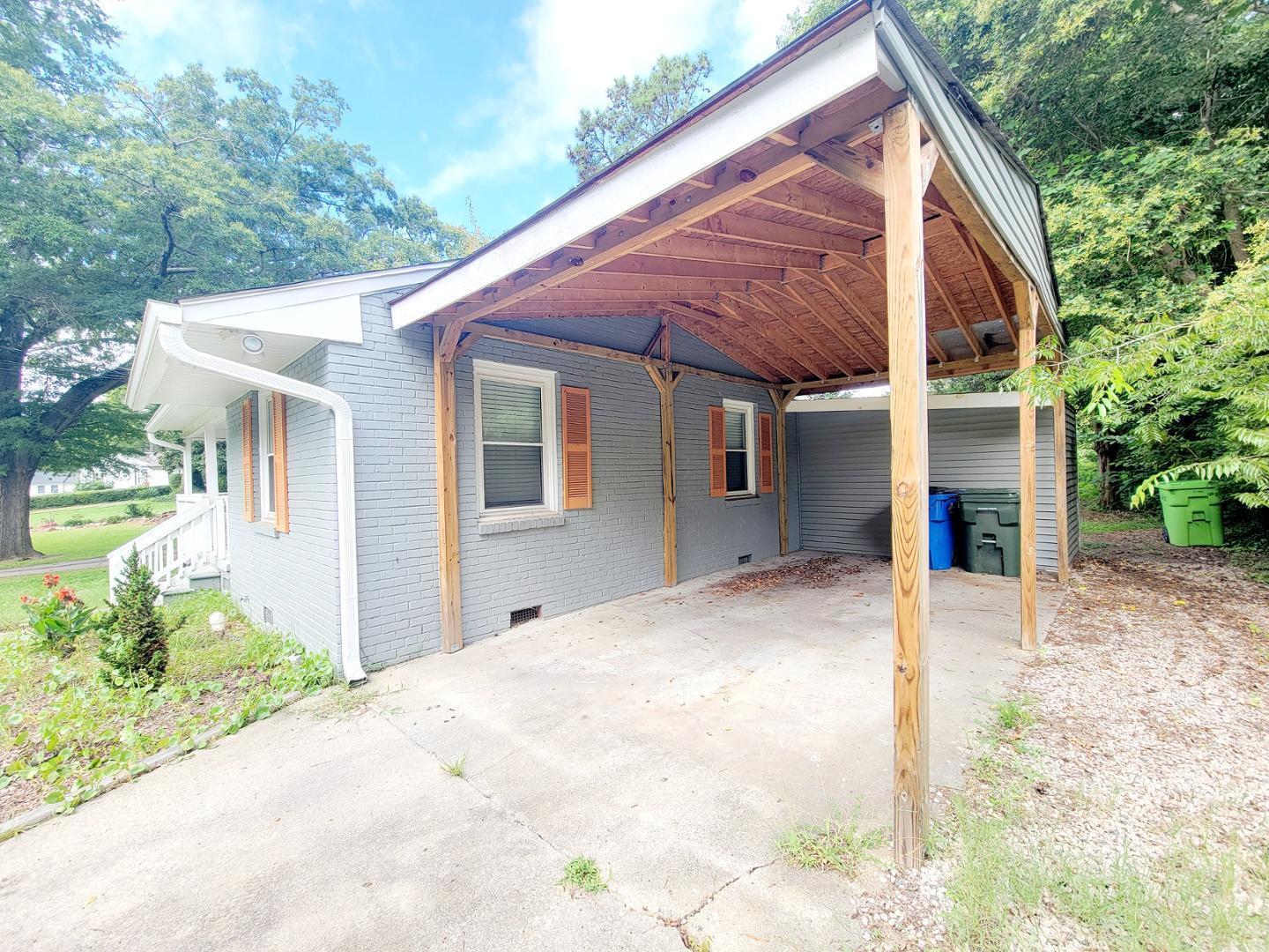 428 Lansing Street Property Photo 29