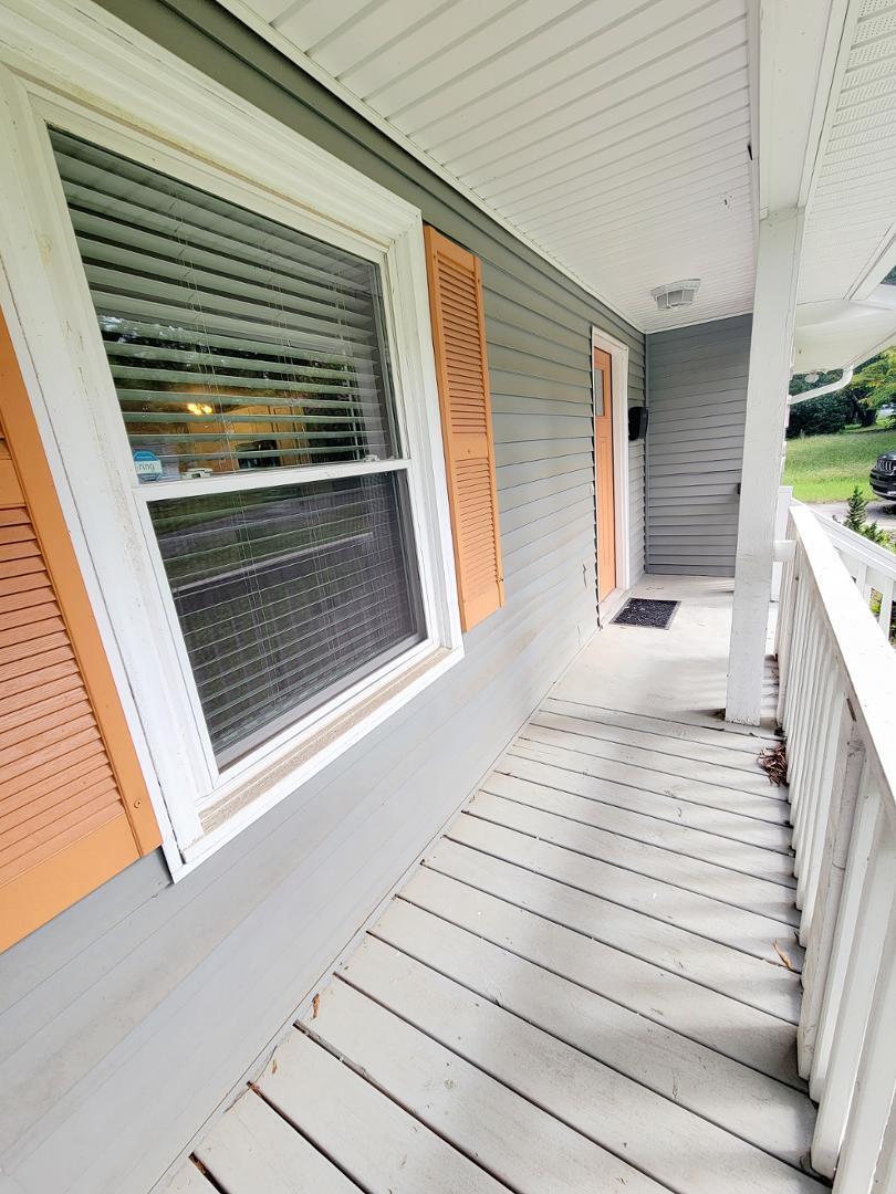 428 Lansing Street Property Photo 32