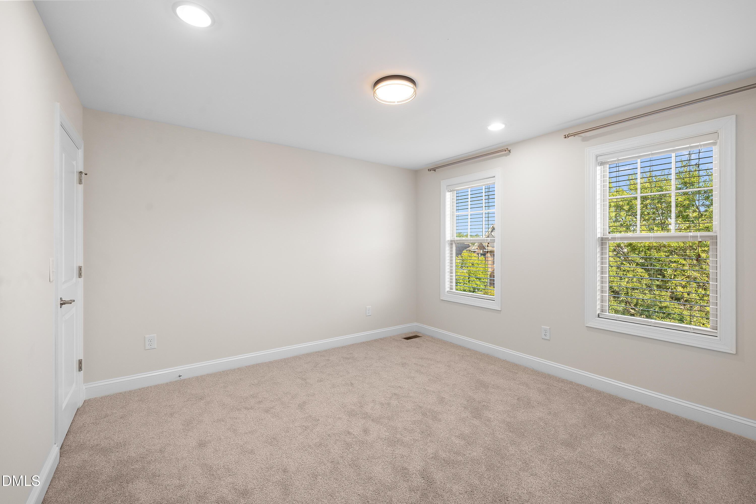 5032 Trembath Lane Property Photo 25