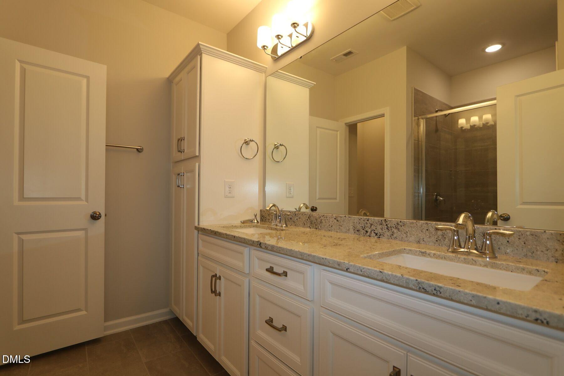 2937 Richardson Road Property Photo 9