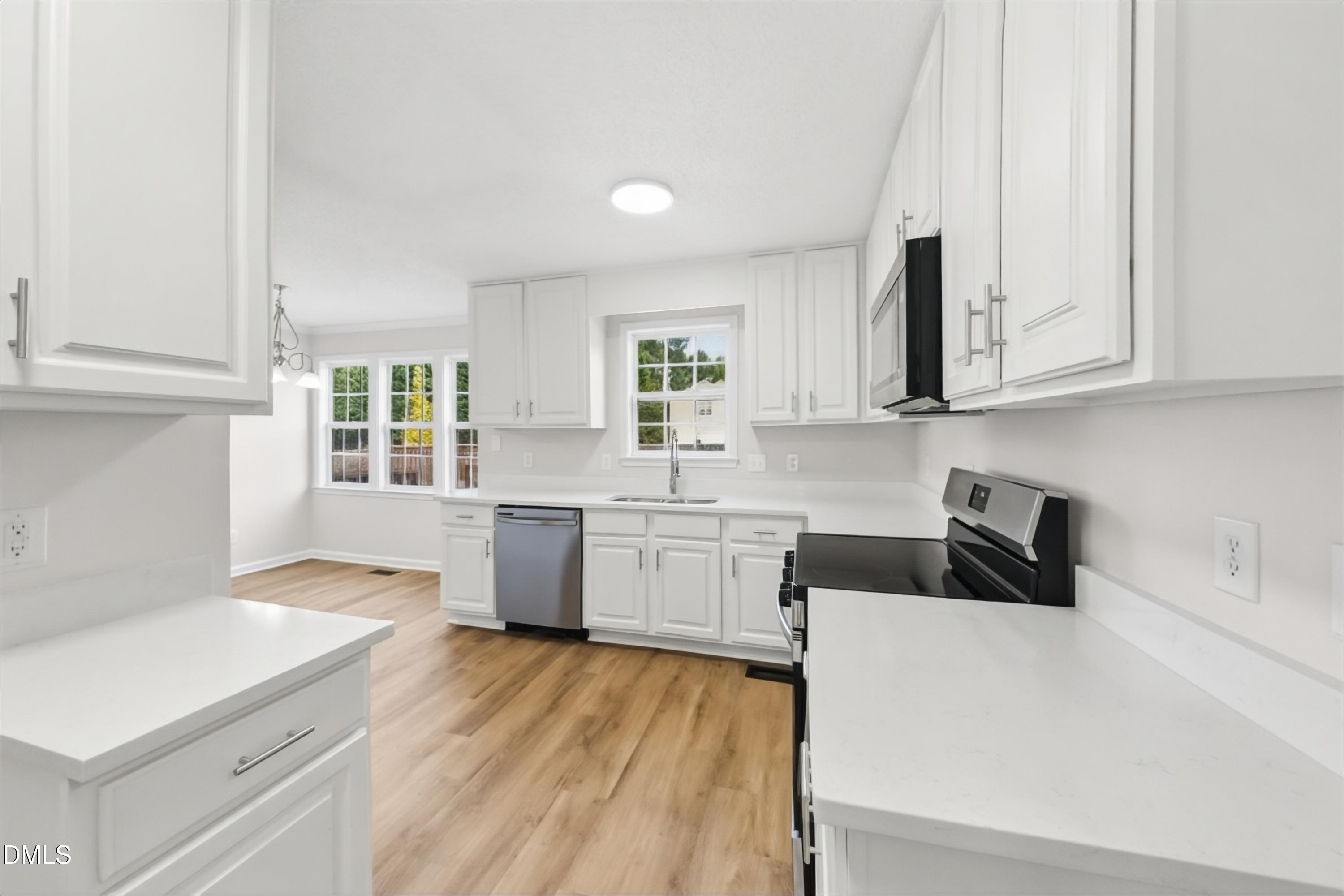 1029 Blue River Farm Drive Property Photo 4