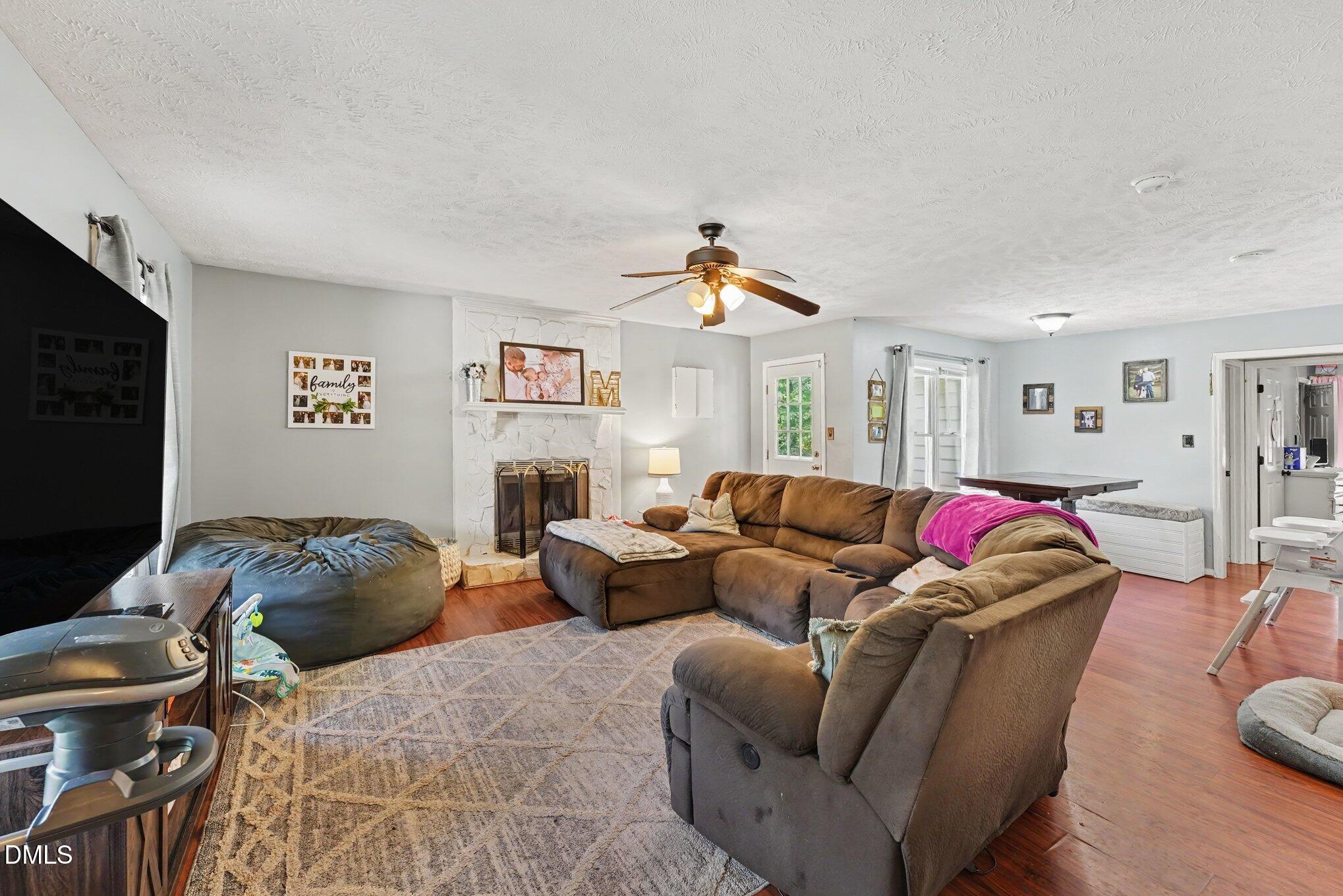 210 Spruce Pine Drive Property Photo 1