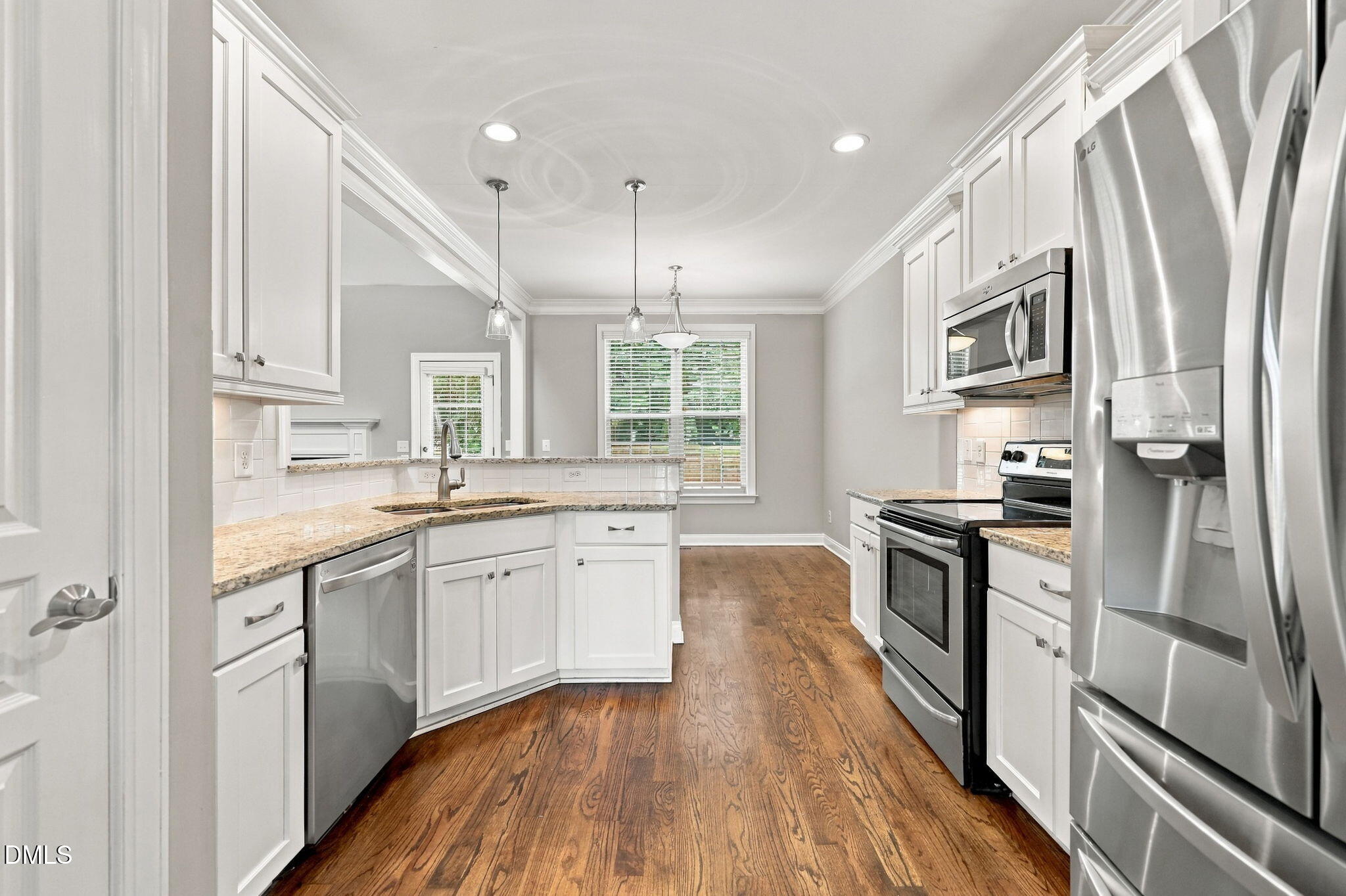 3513 Coldwater Creek Drive Property Photo 16