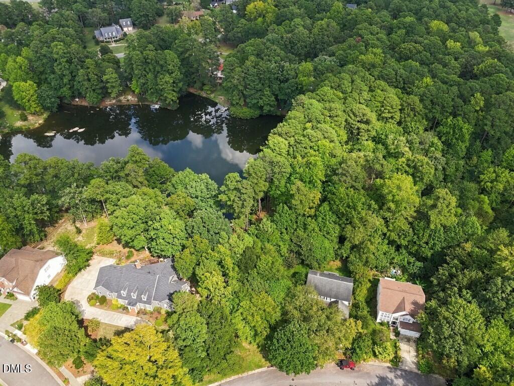 4912 Fly Way Drive Property Photo 3