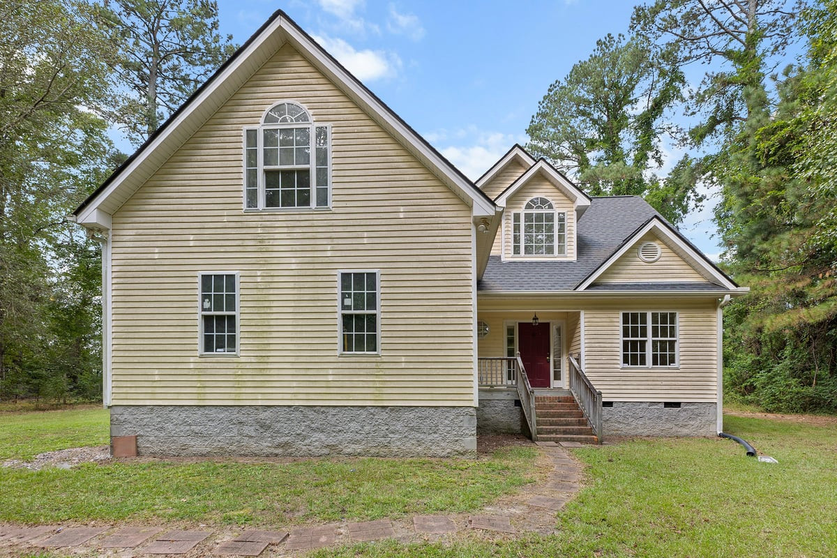 112 Day Lane Property Photo 1