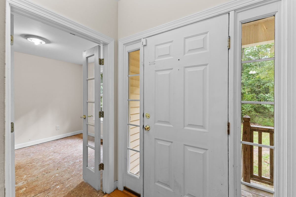 112 Day Lane Property Photo 6