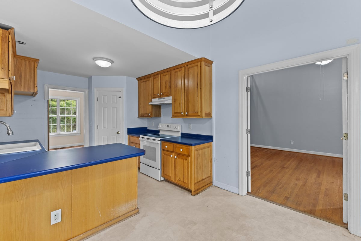 112 Day Lane Property Photo 22