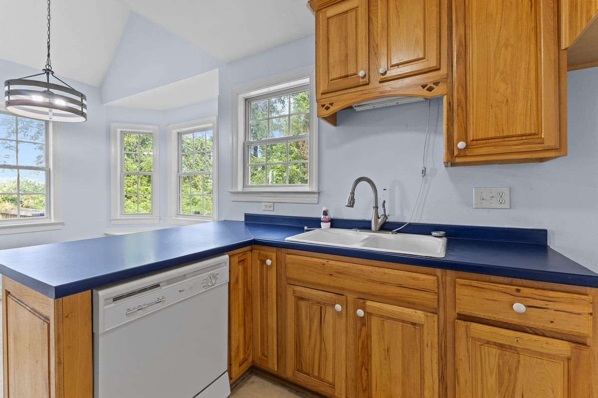 112 Day Lane Property Photo 24