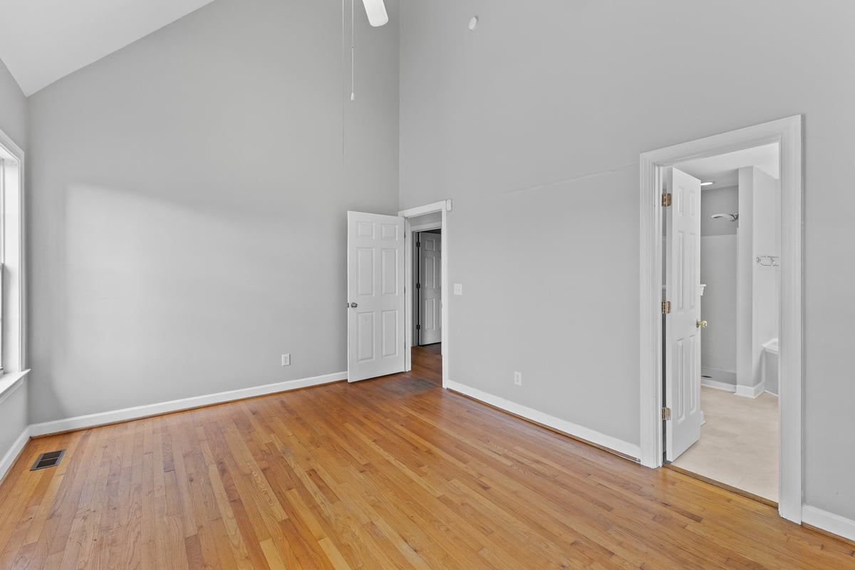 112 Day Lane Property Photo 31