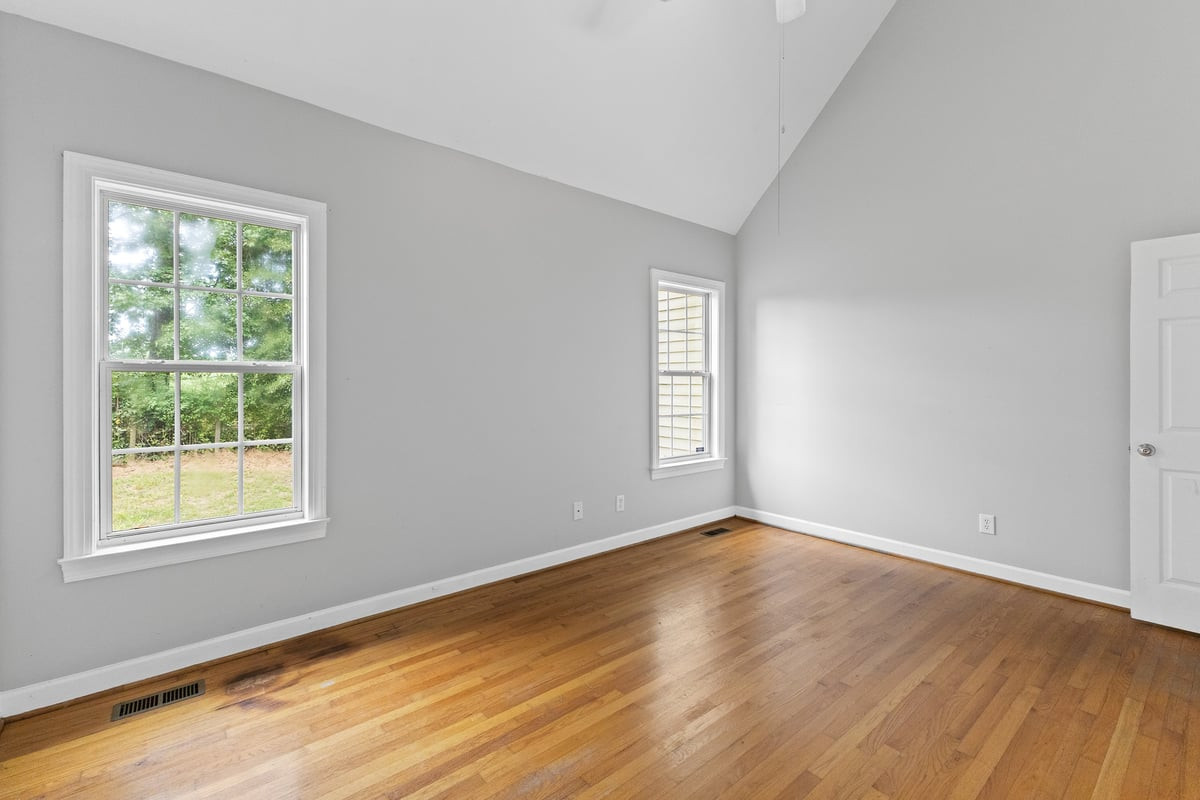 112 Day Lane Property Photo 32