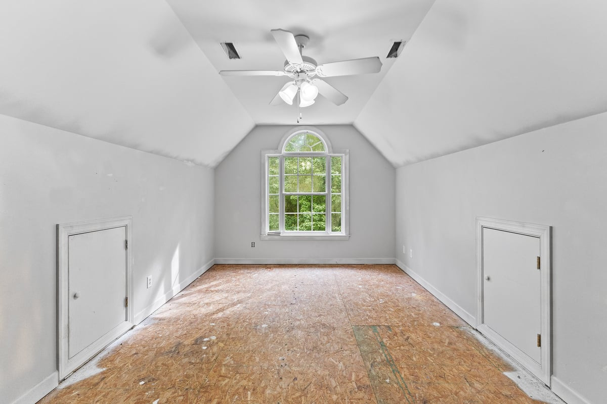 112 Day Lane Property Photo 45