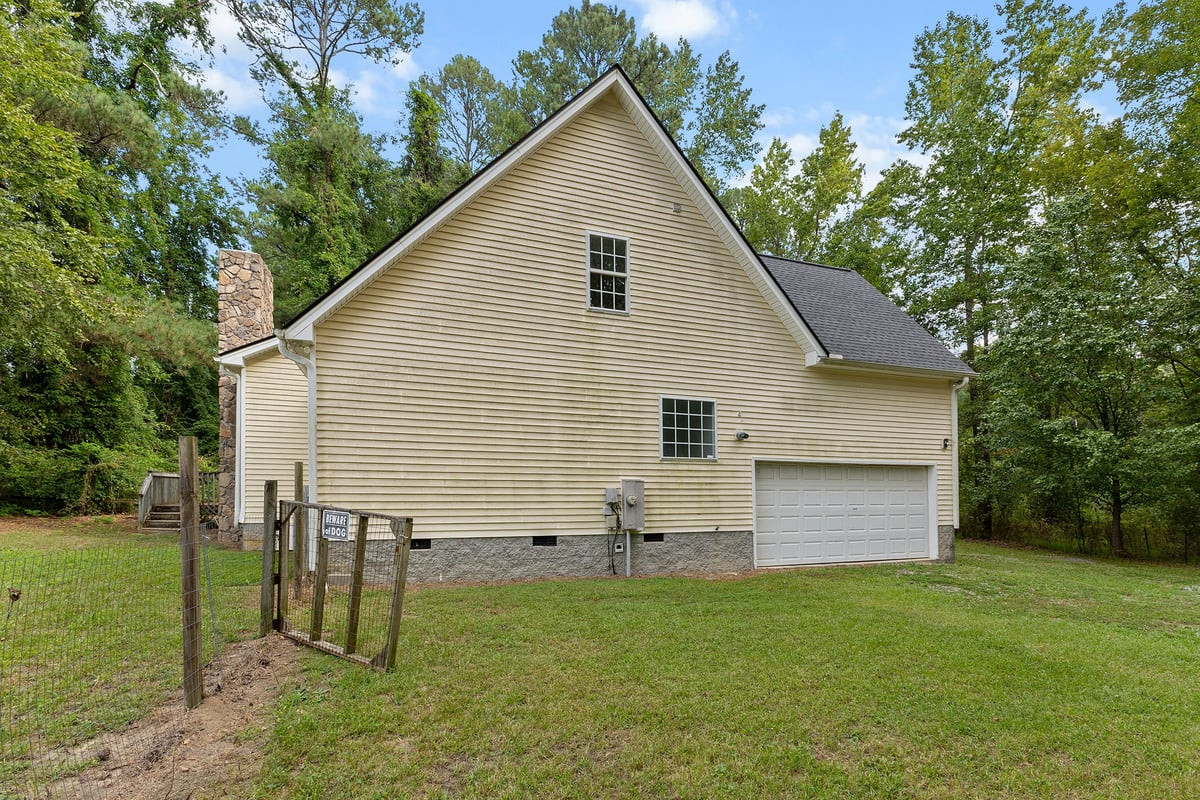 112 Day Lane Property Photo 48
