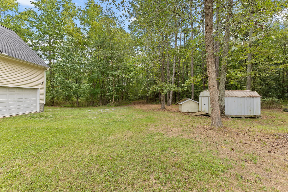112 Day Lane Property Photo 49