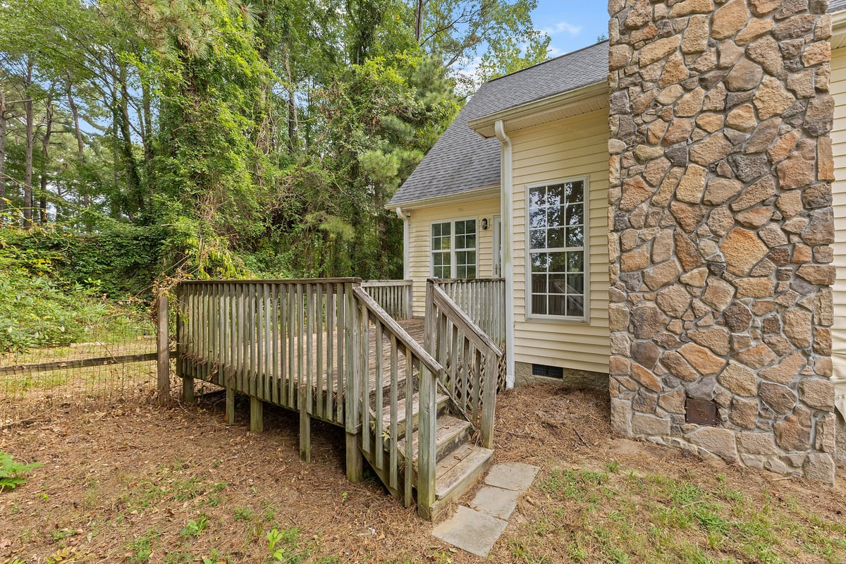112 Day Lane Property Photo 52