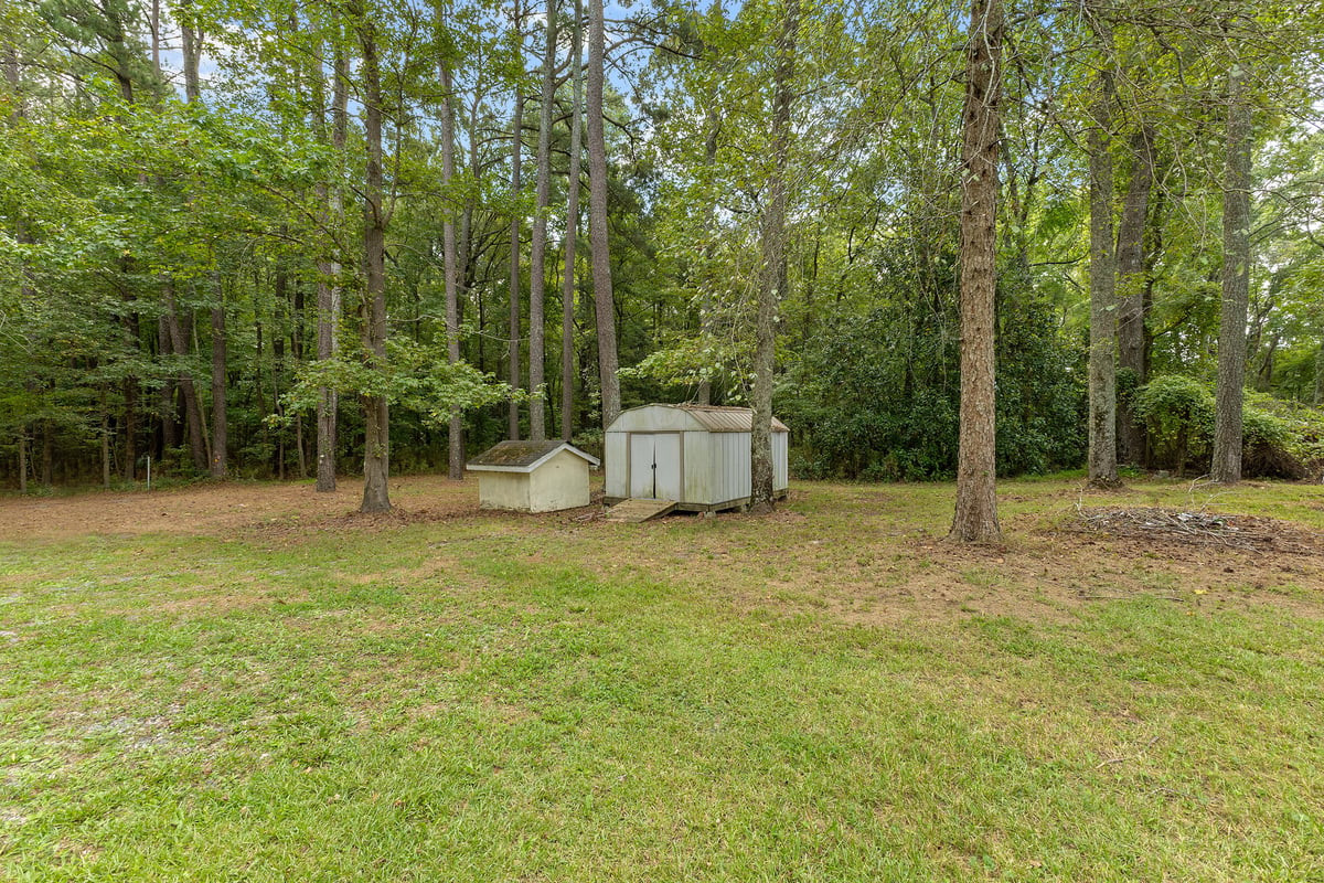112 Day Lane Property Photo 58