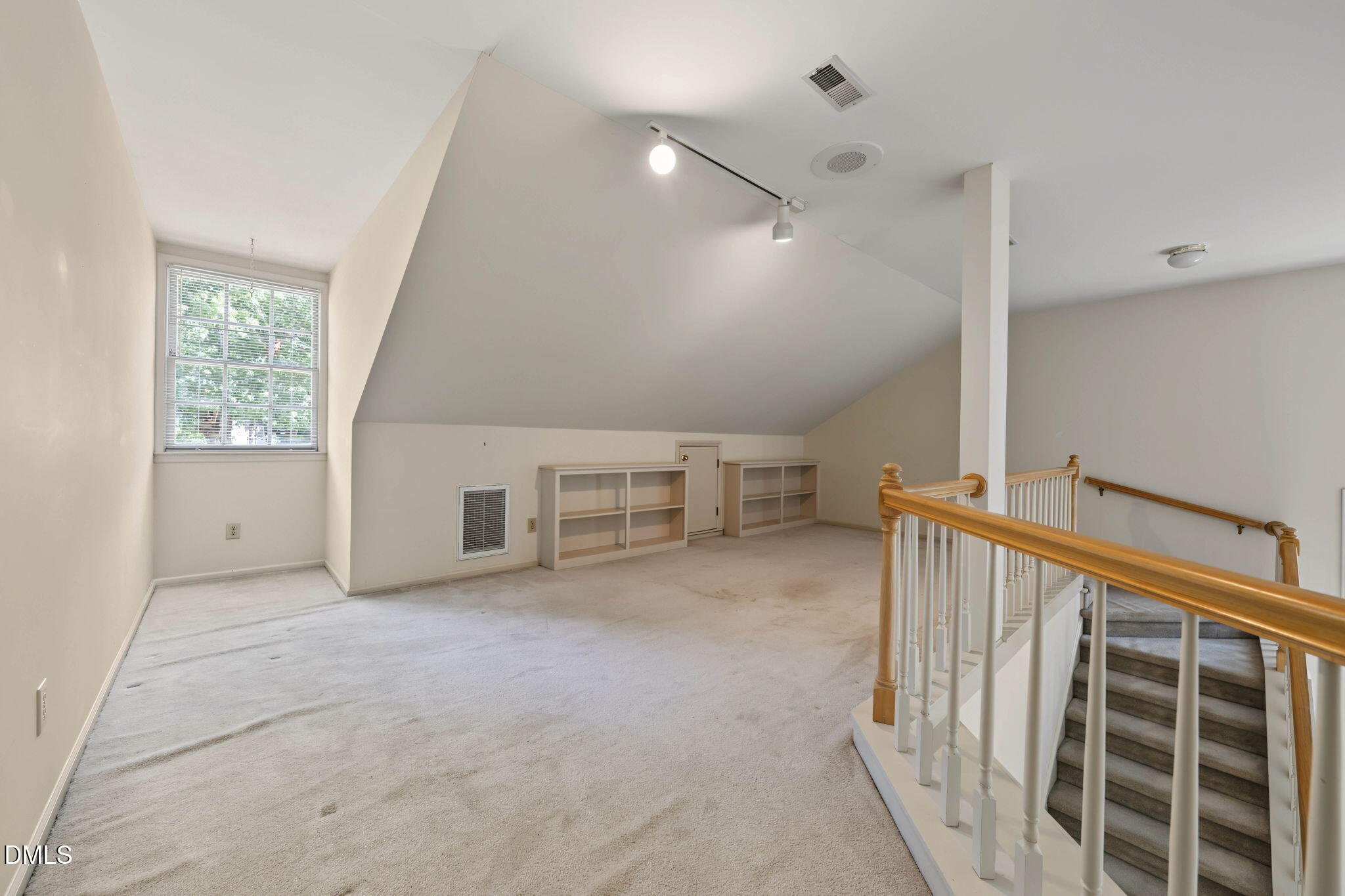 207 Hillstone Drive Property Photo 26