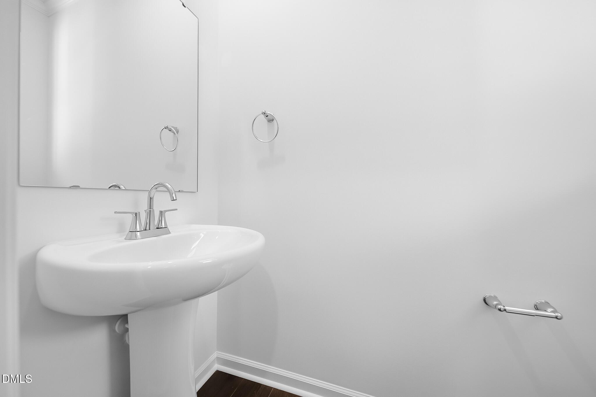 207 Tree Moss Court Property Photo 16
