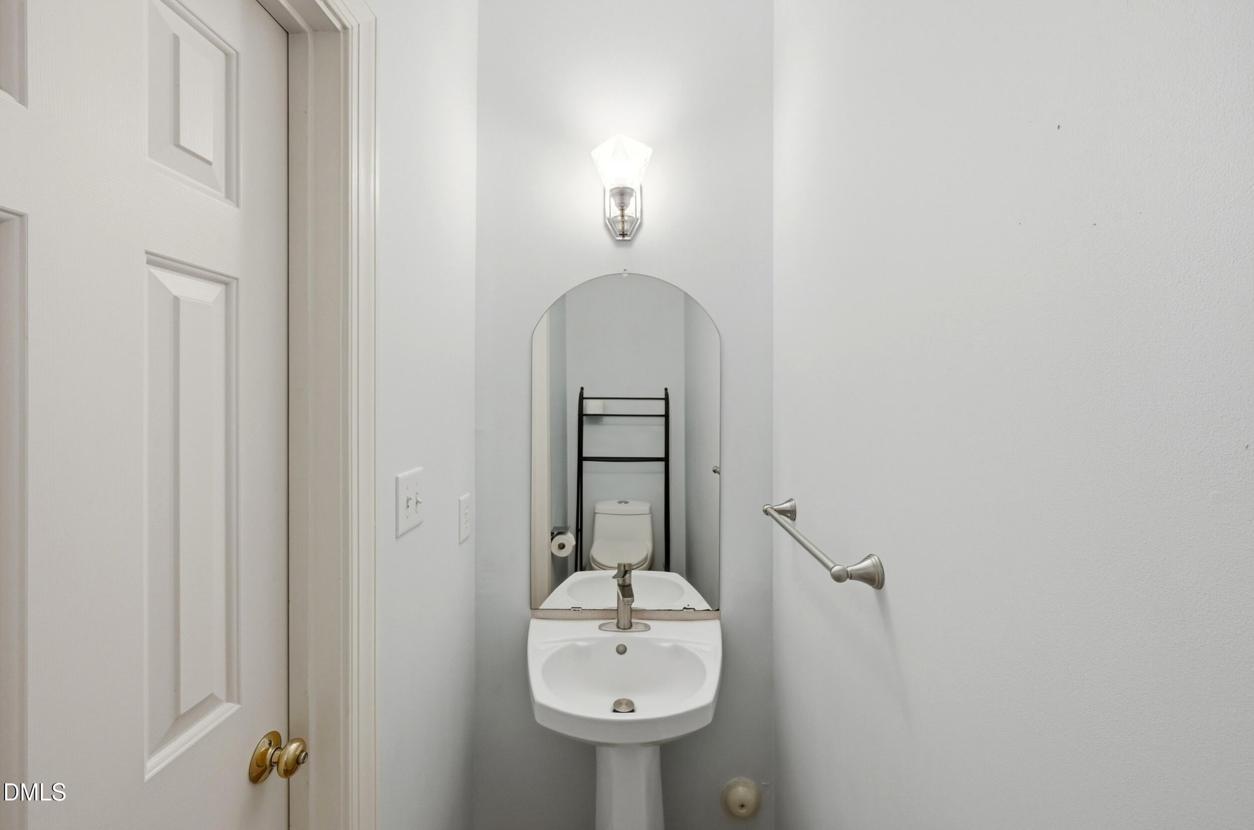 723 Nichols Farm Drive Property Photo 12