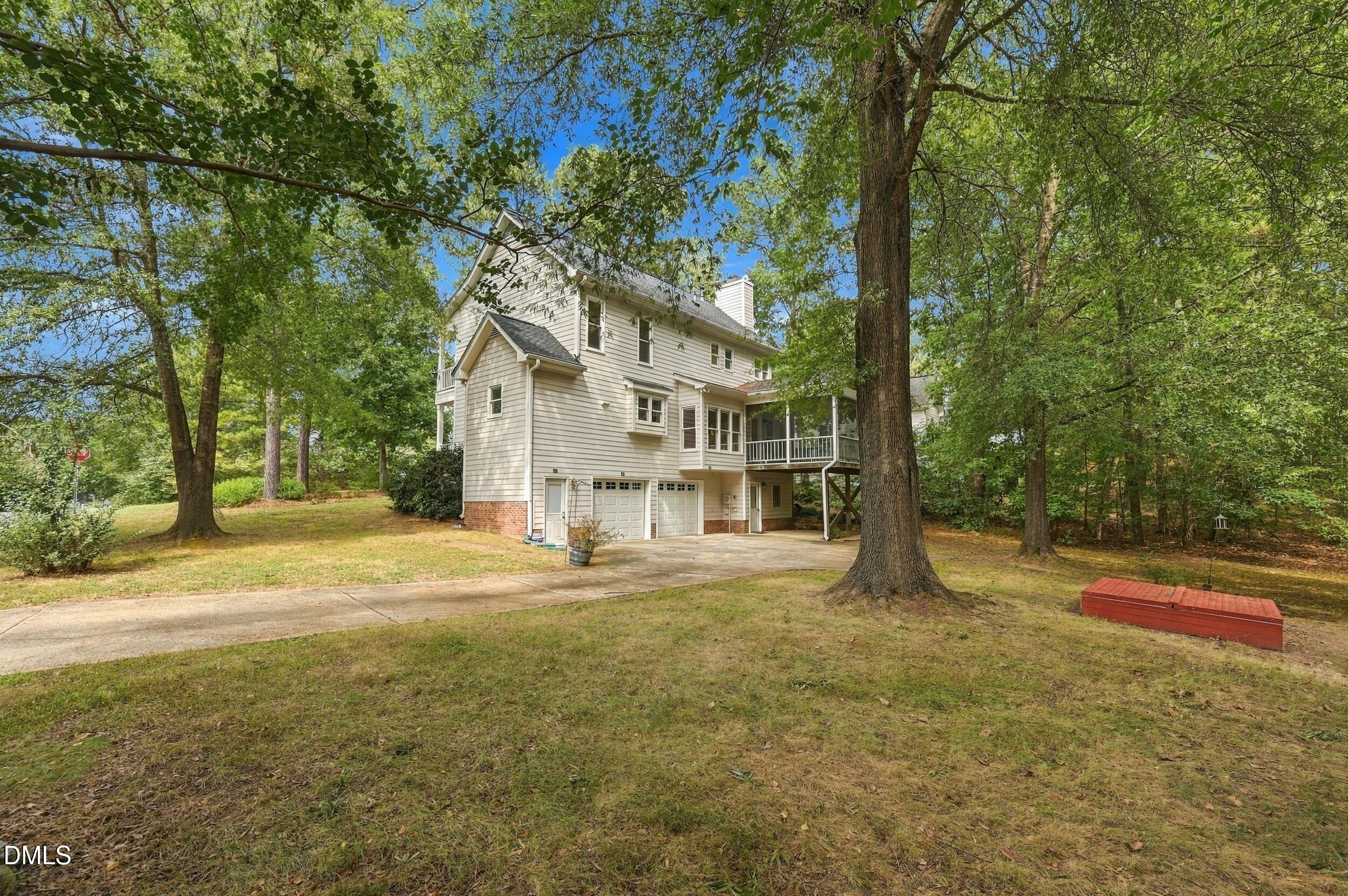 723 Nichols Farm Drive Property Photo 37
