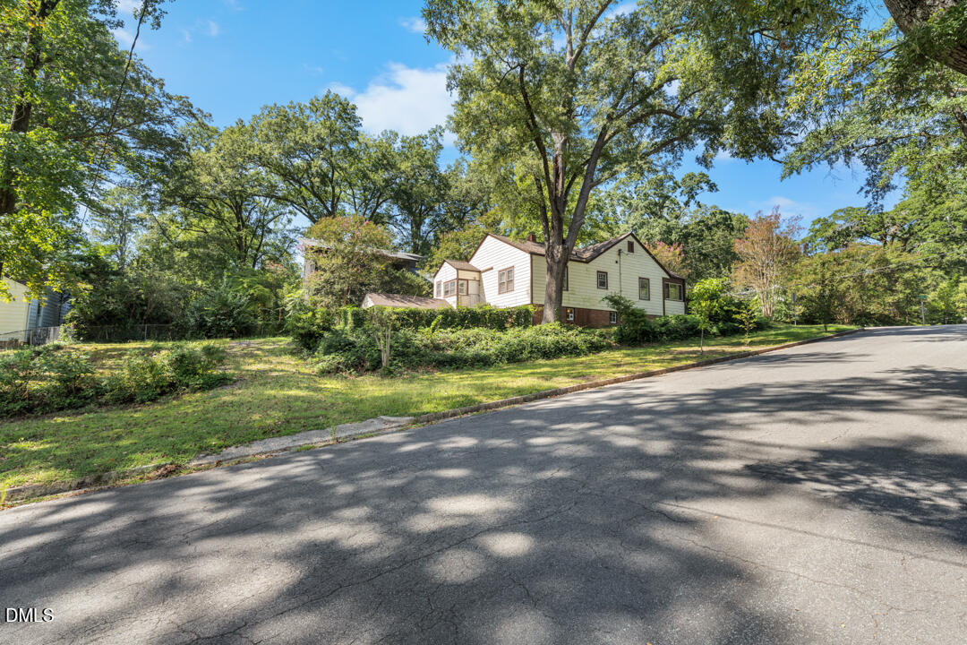 101 Gresham Avenue Property Photo 4