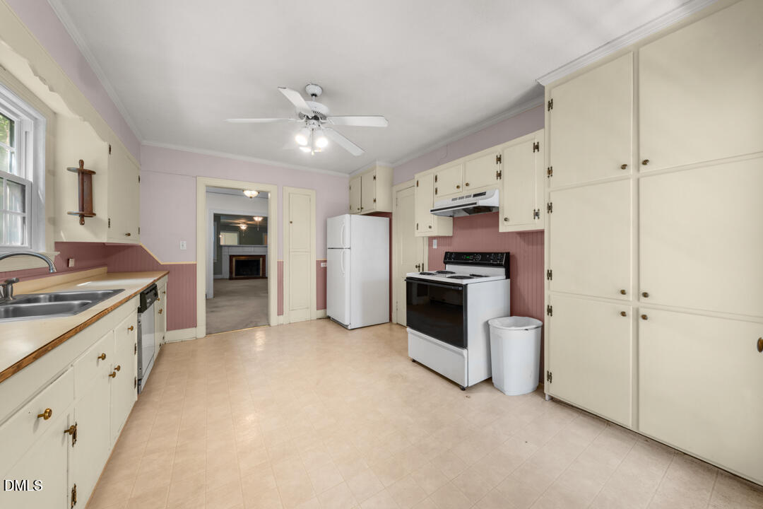 101 Gresham Avenue Property Photo 15