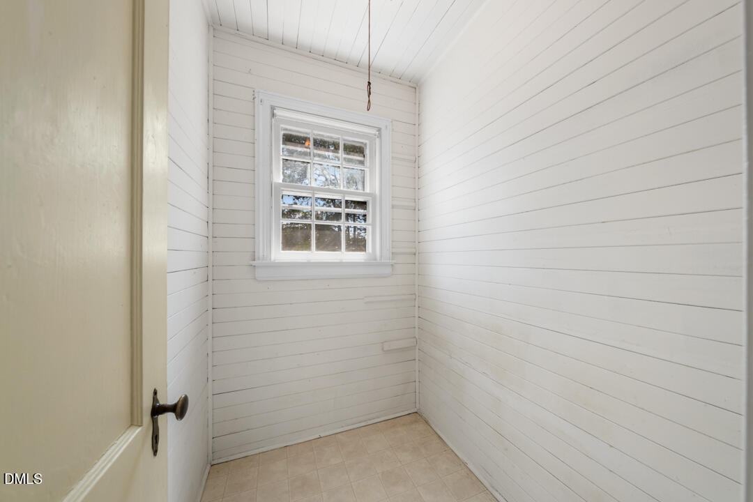 101 Gresham Avenue Property Photo 16