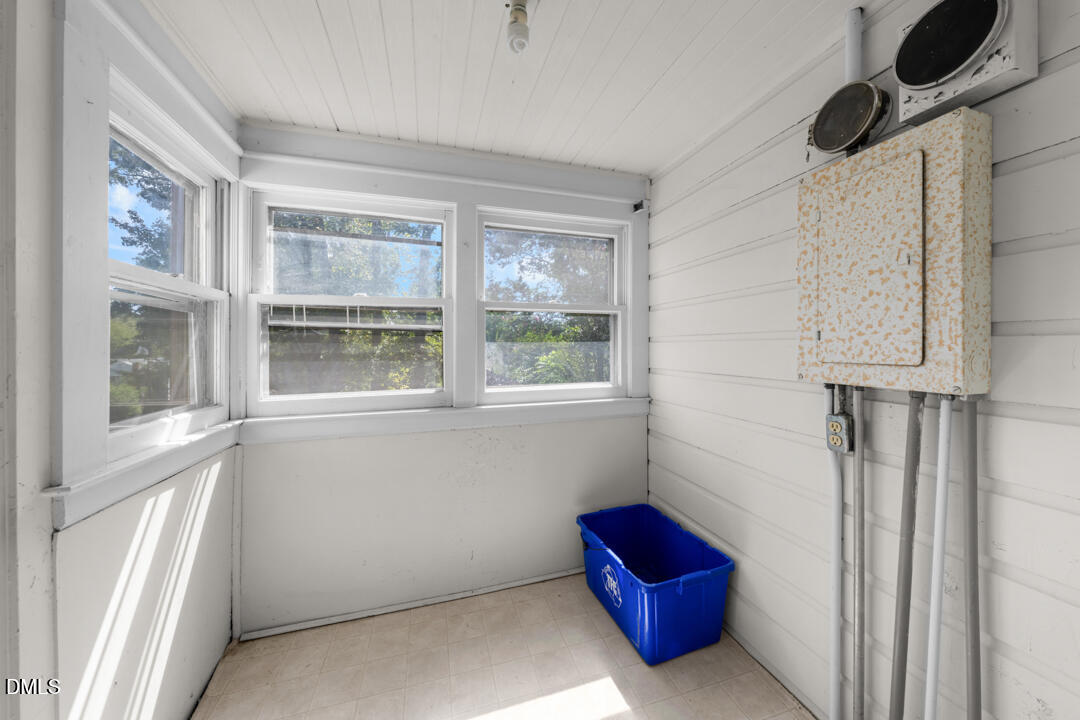 101 Gresham Avenue Property Photo 17