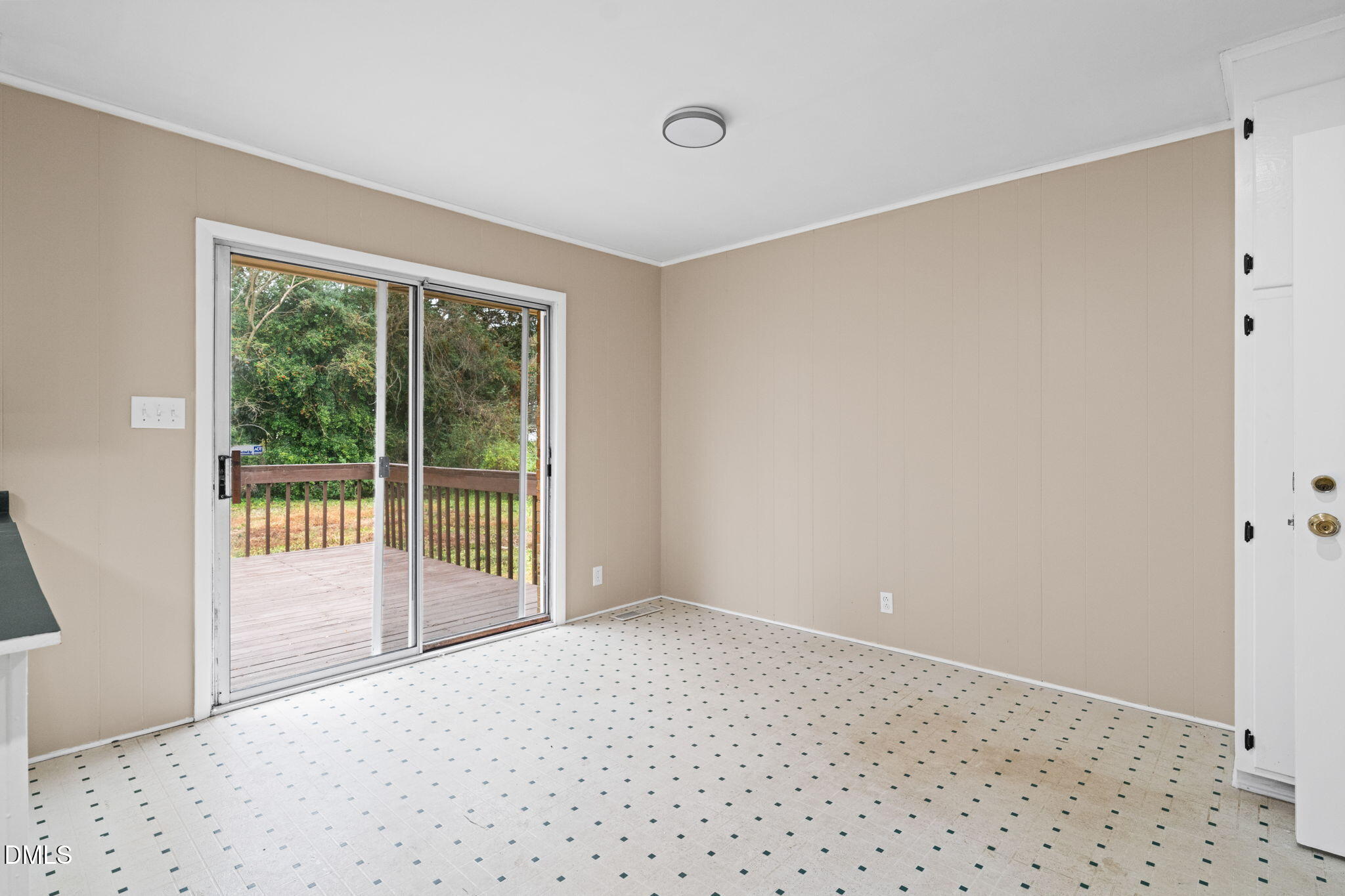 3712 Huntleigh Drive Property Photo 12
