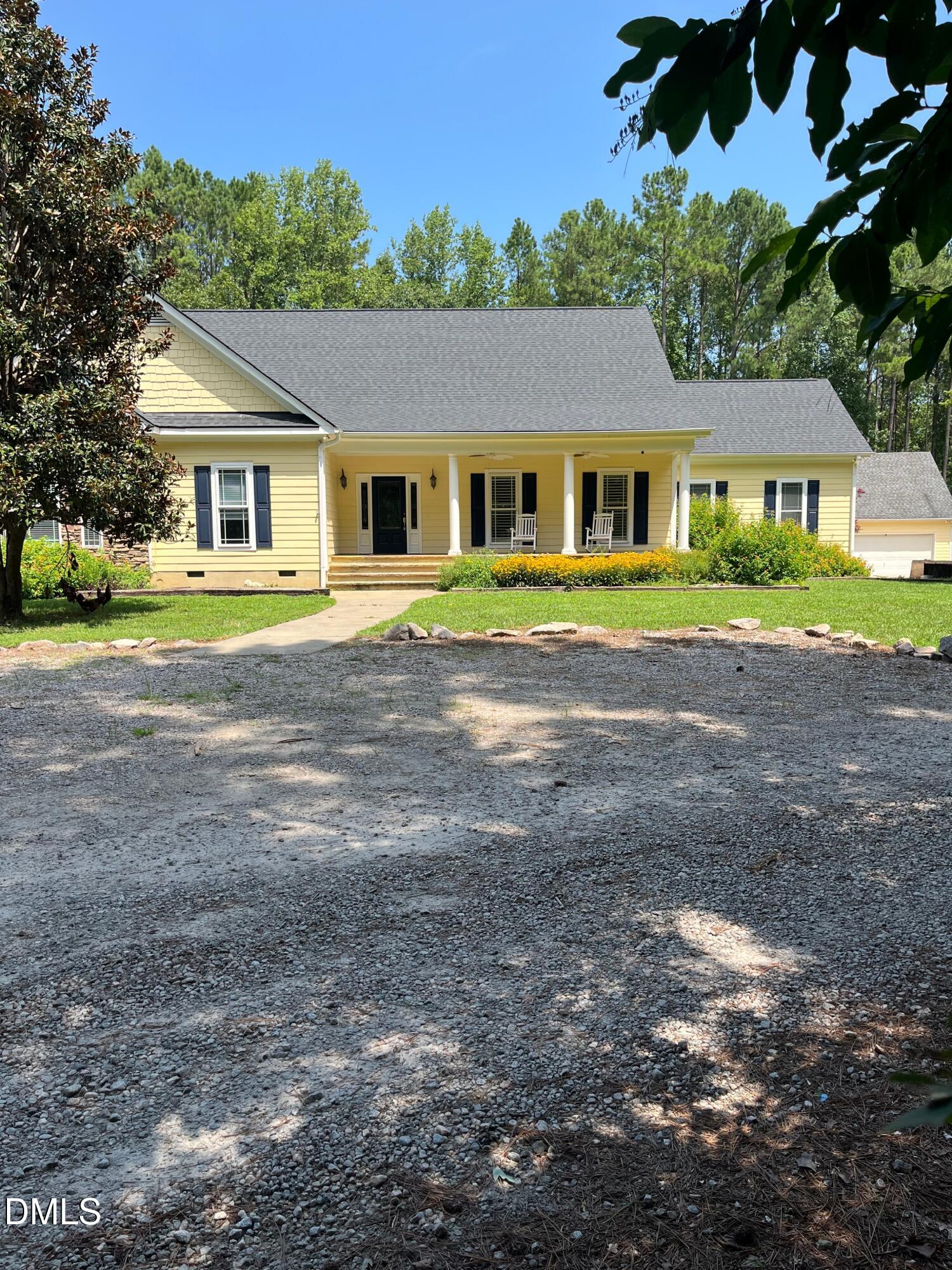 324 T K Allen Road Property Photo 1