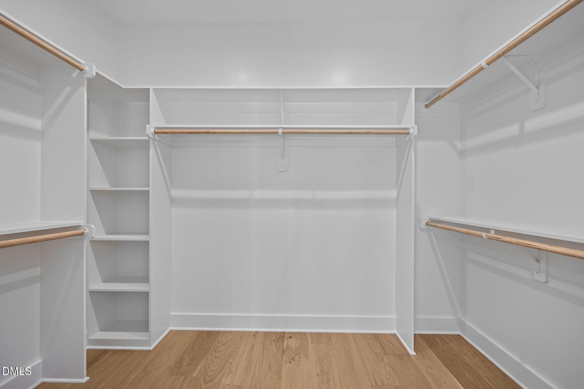 1005 Phoenix Place Property Photo 18