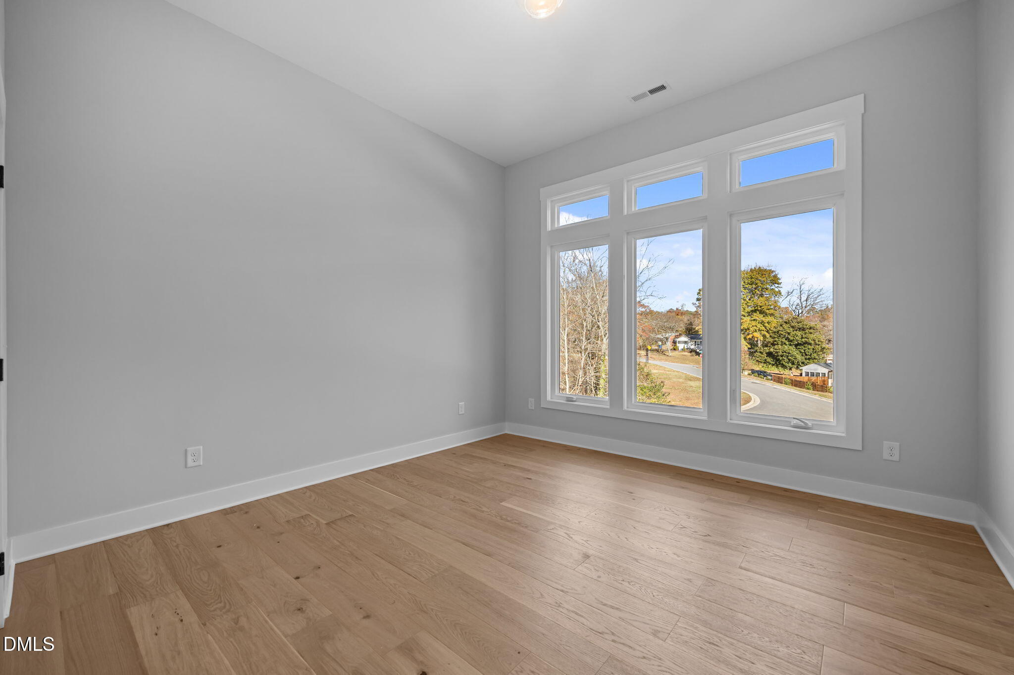 1005 Phoenix Place Property Photo 19