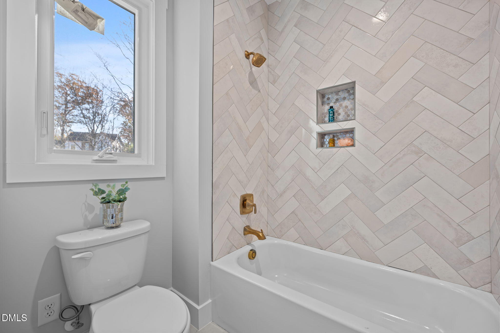 1005 Phoenix Place Property Photo 23