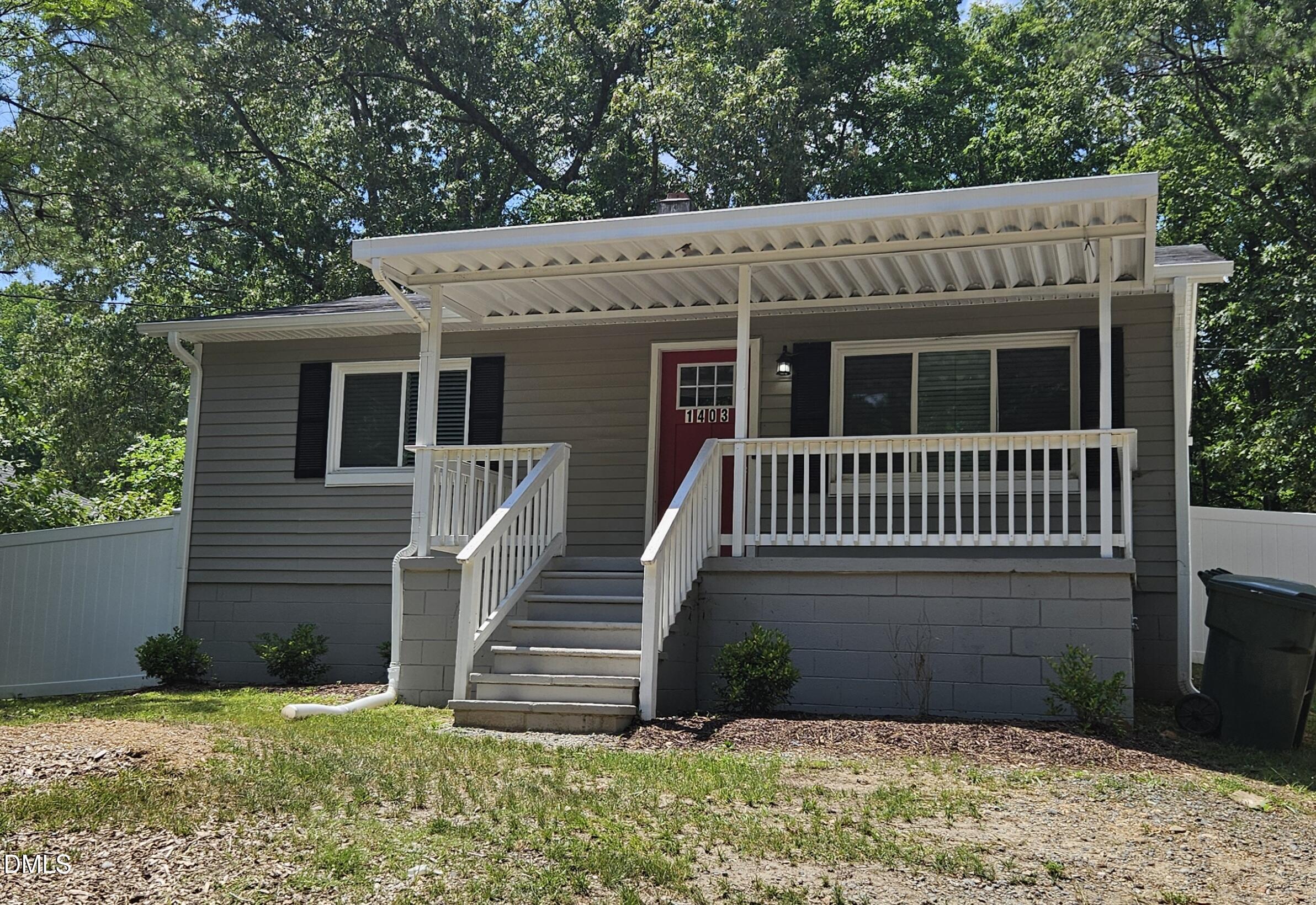 1403 E Club Boulevard