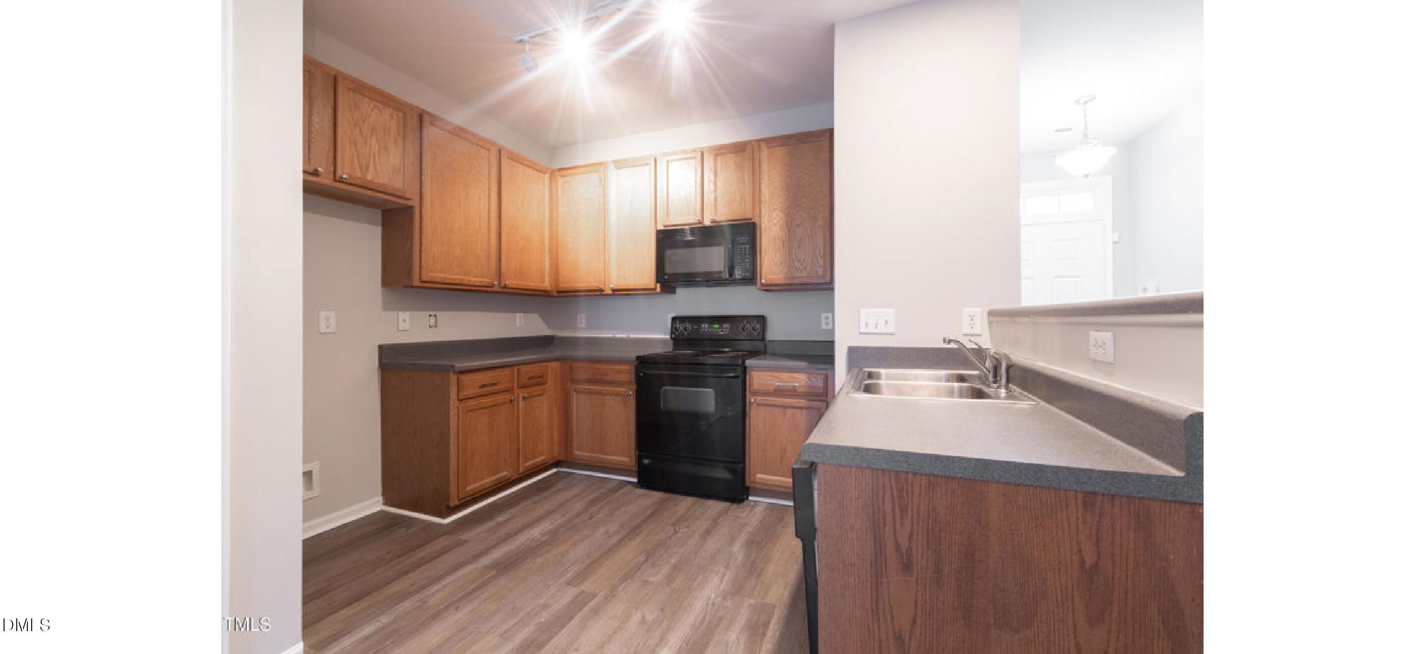 8518 Arboles Court Property Photo 4