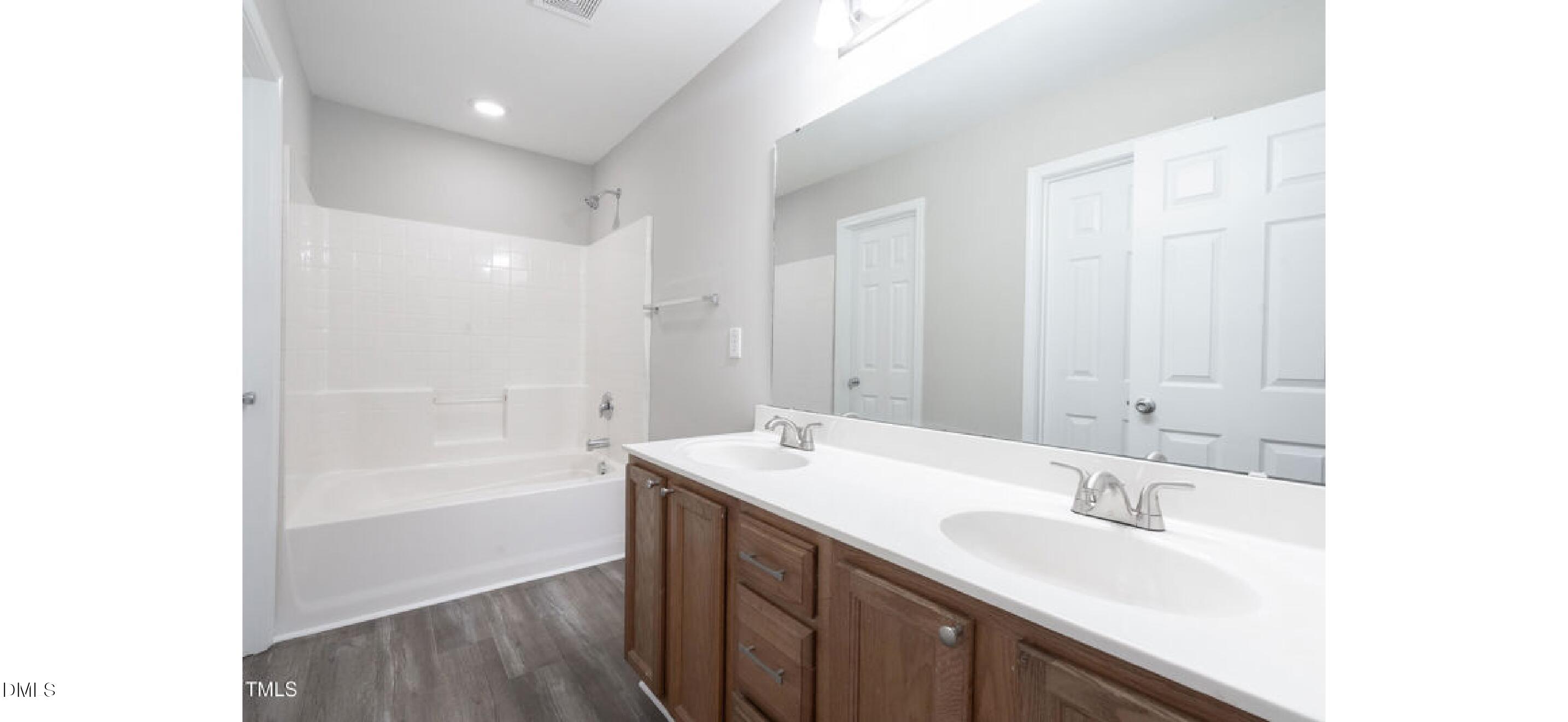 8518 Arboles Court Property Photo 6