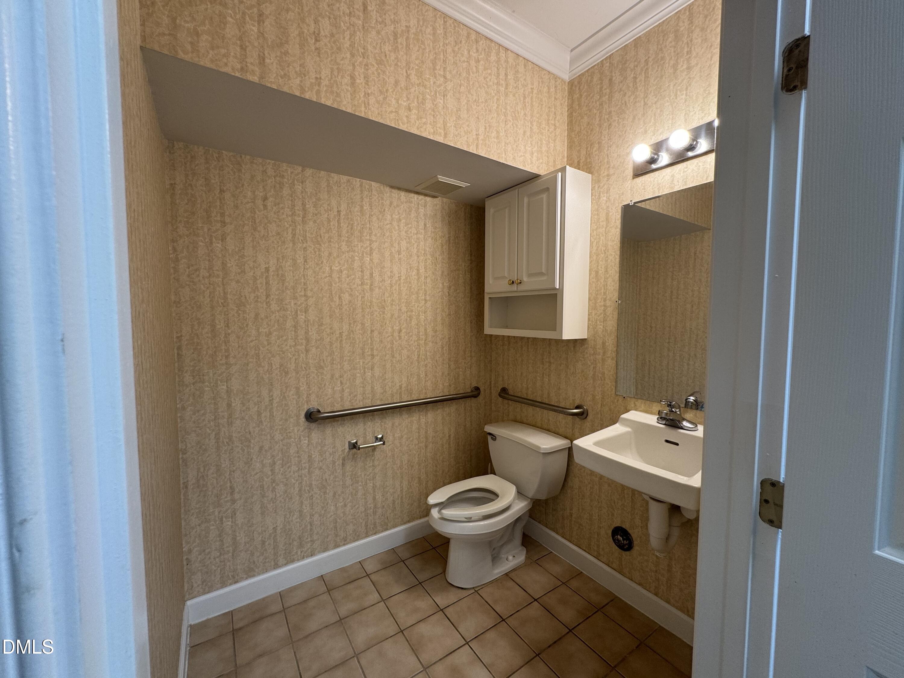 301 Kilmayne Drive Property Photo 13