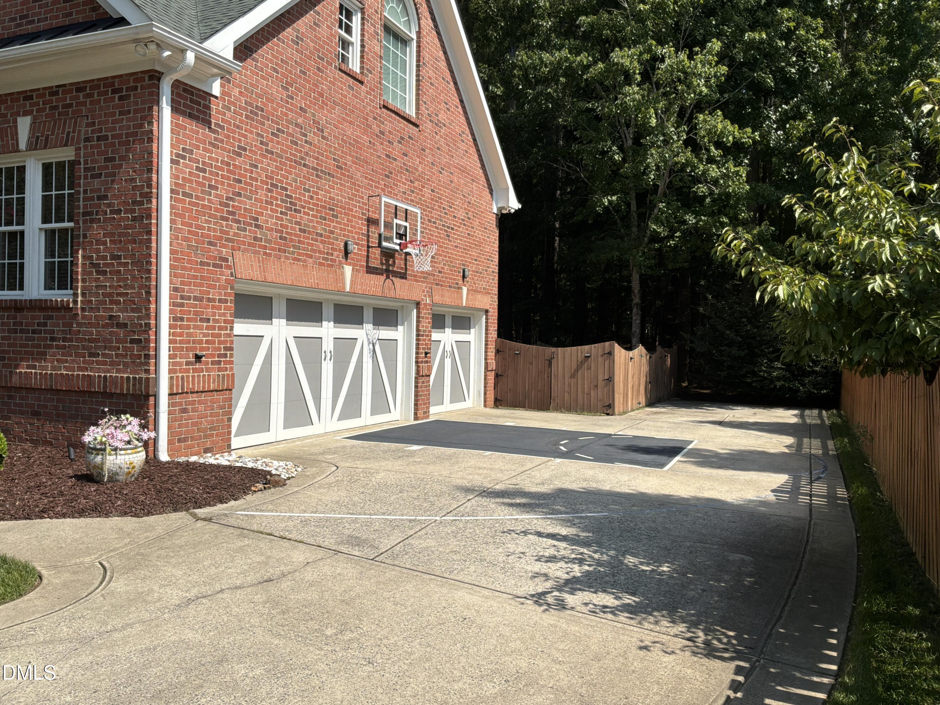 3204 Pump Station Lane Property Photo 4