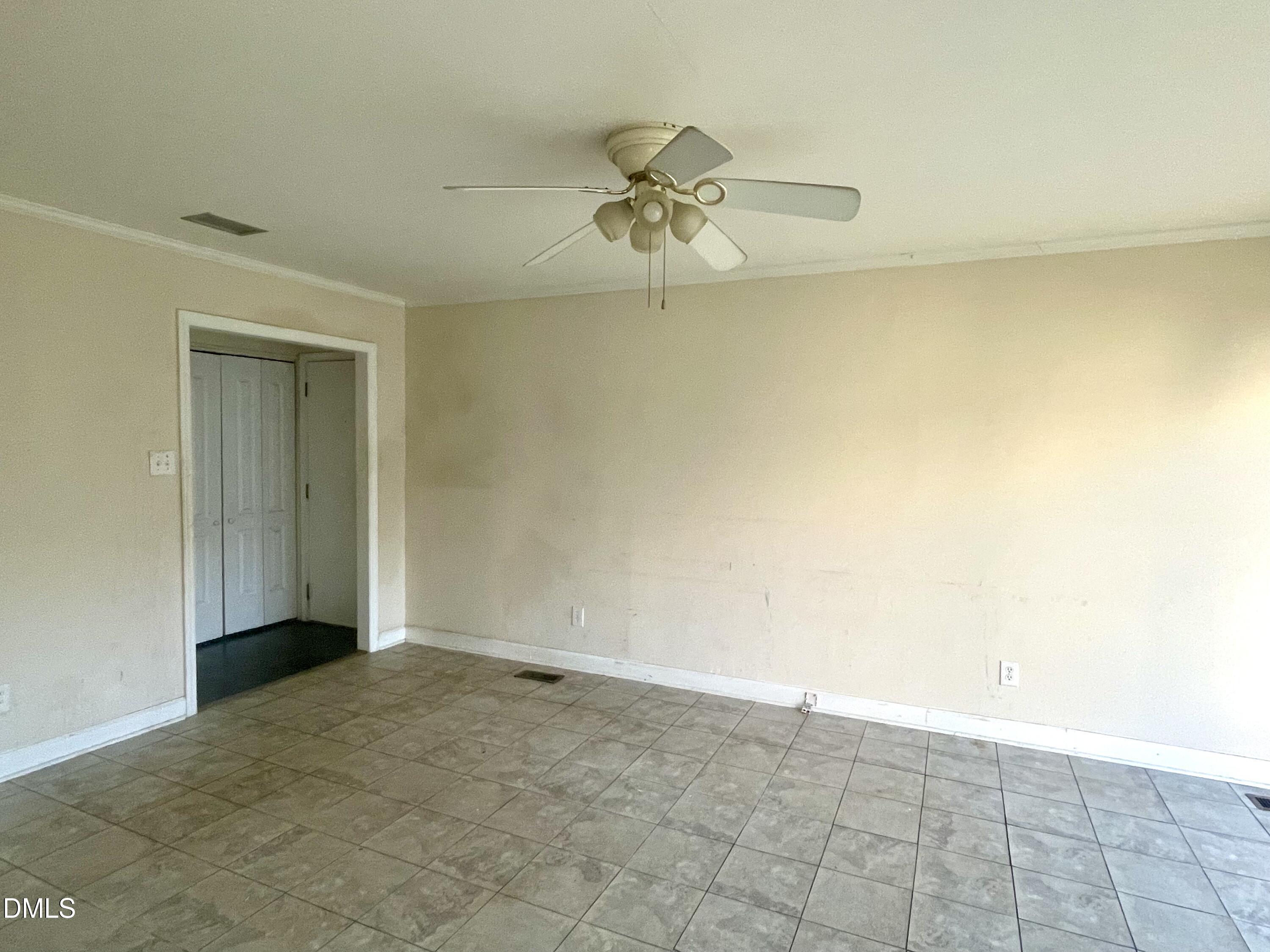 1232 Jamestowne Drive Property Photo 9