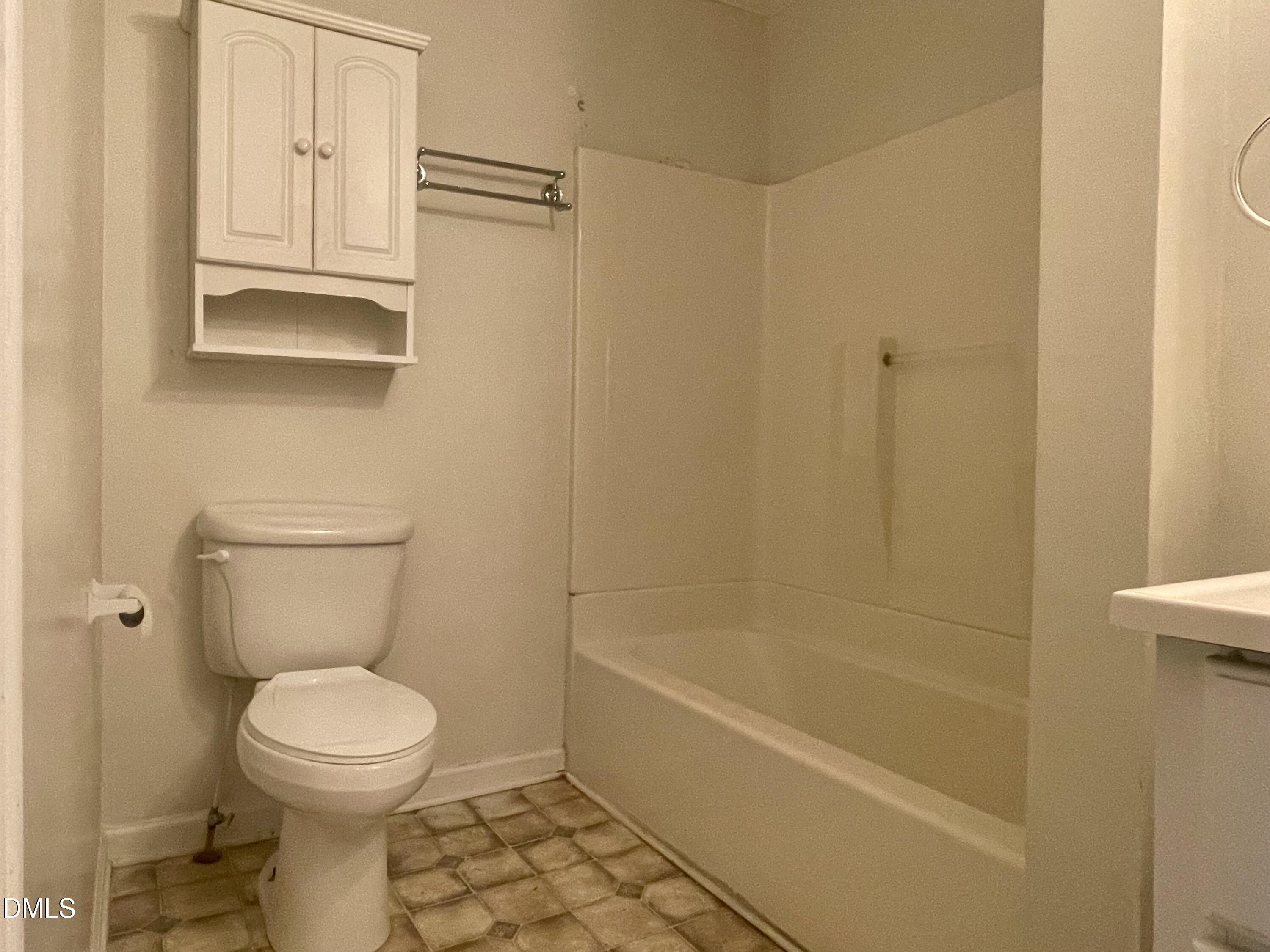 1232 Jamestowne Drive Property Photo 16