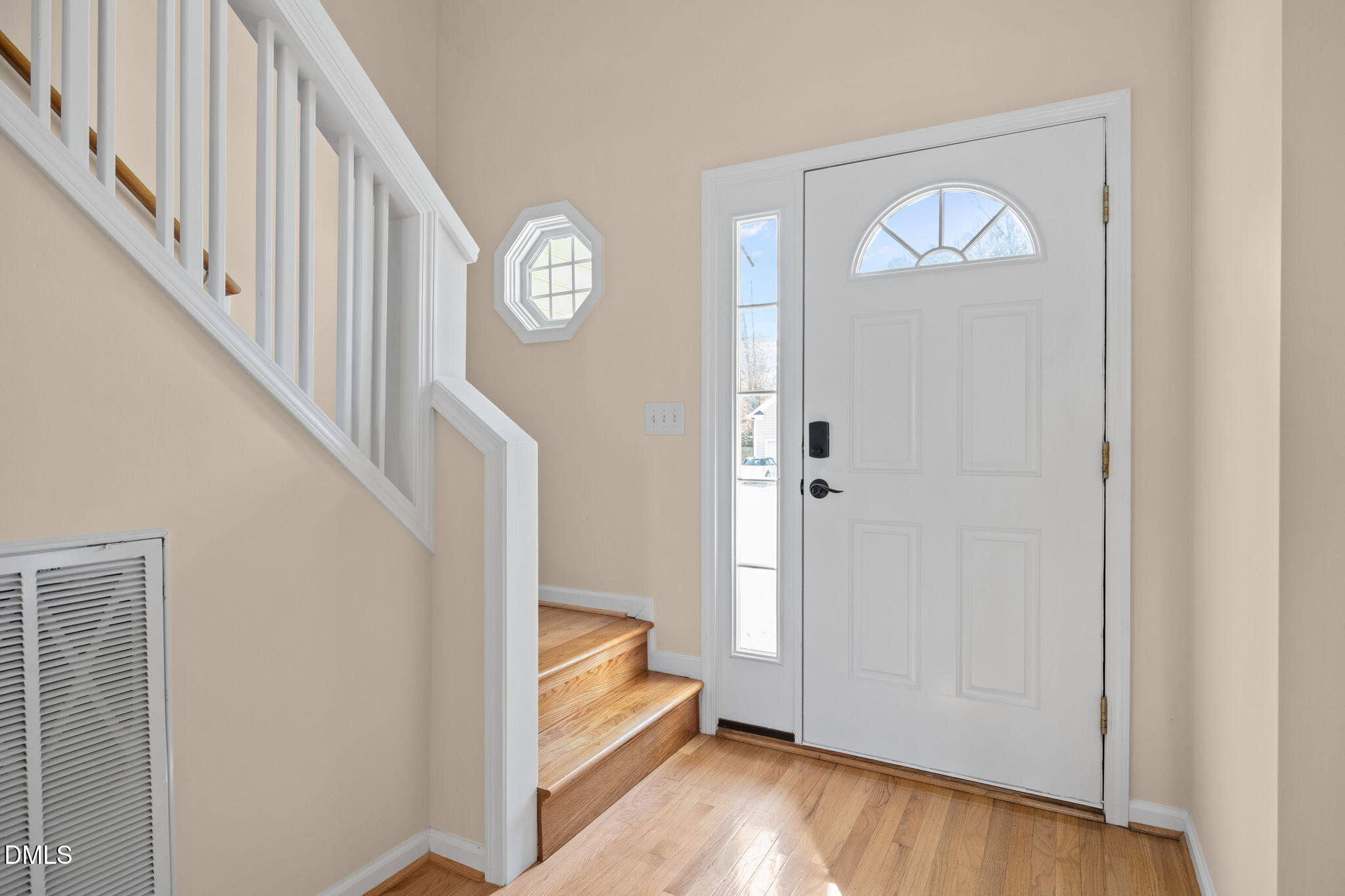5210 Groveside Court Property Photo 7