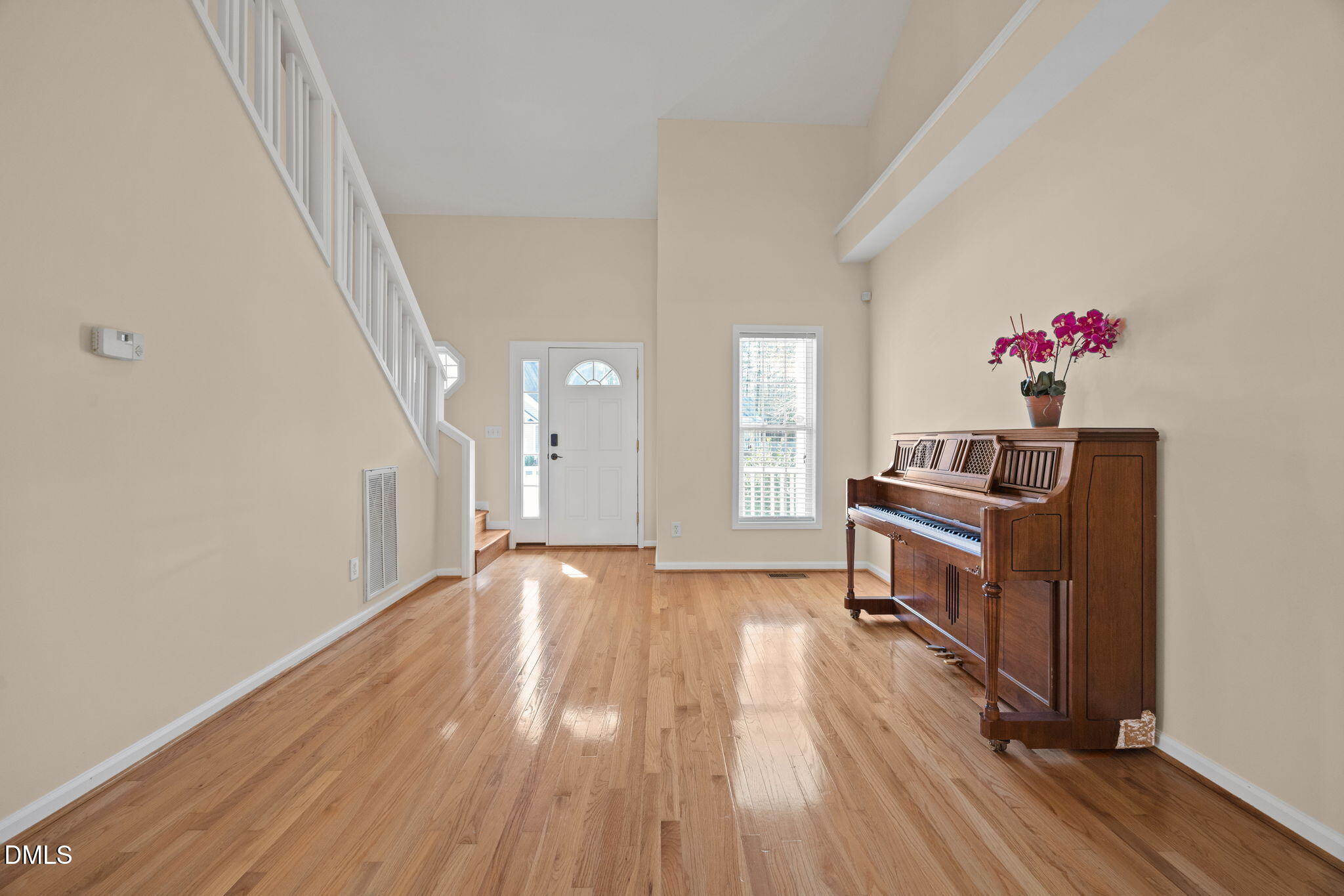 5210 Groveside Court Property Photo 8