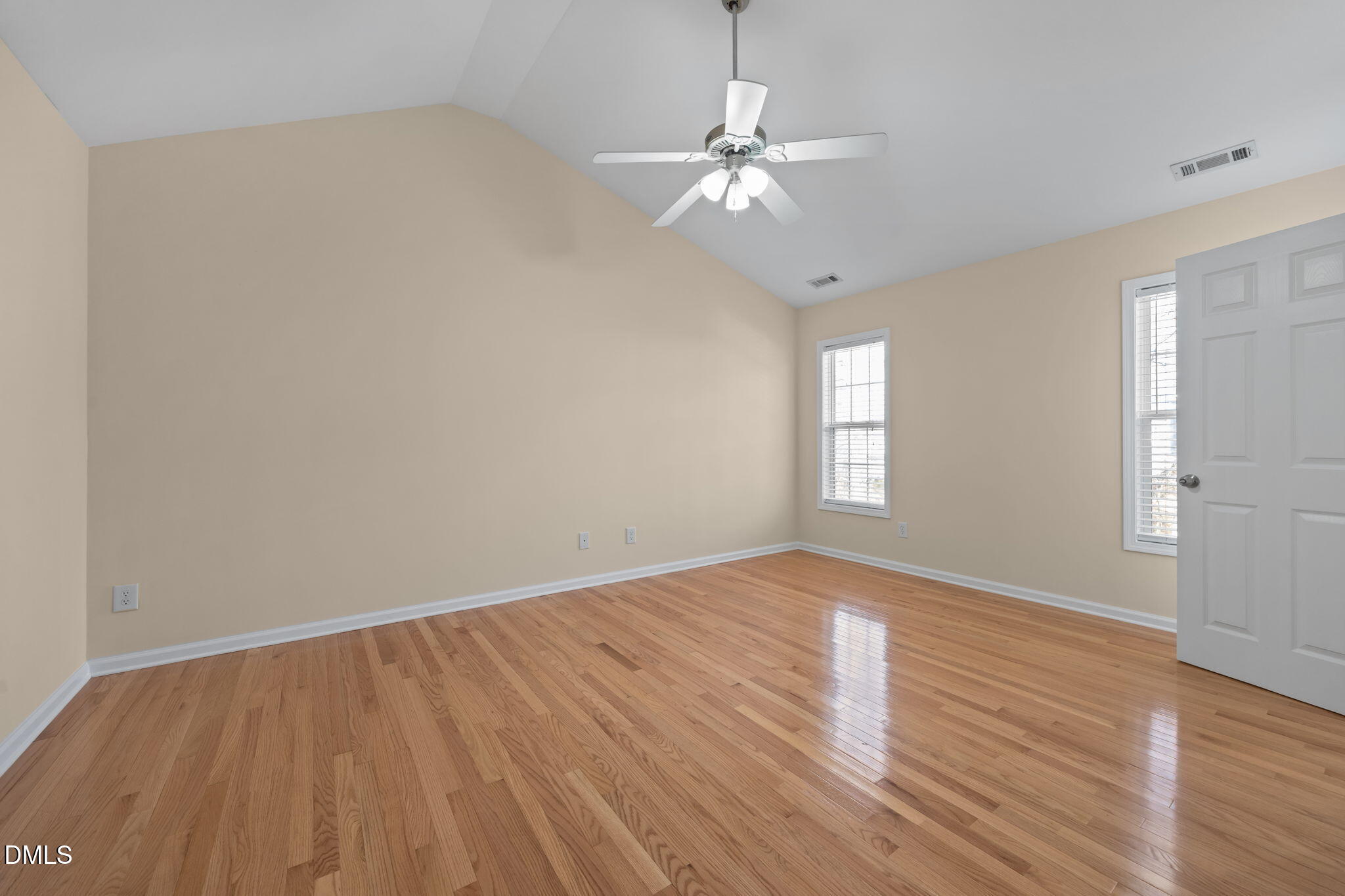 5210 Groveside Court Property Photo 22
