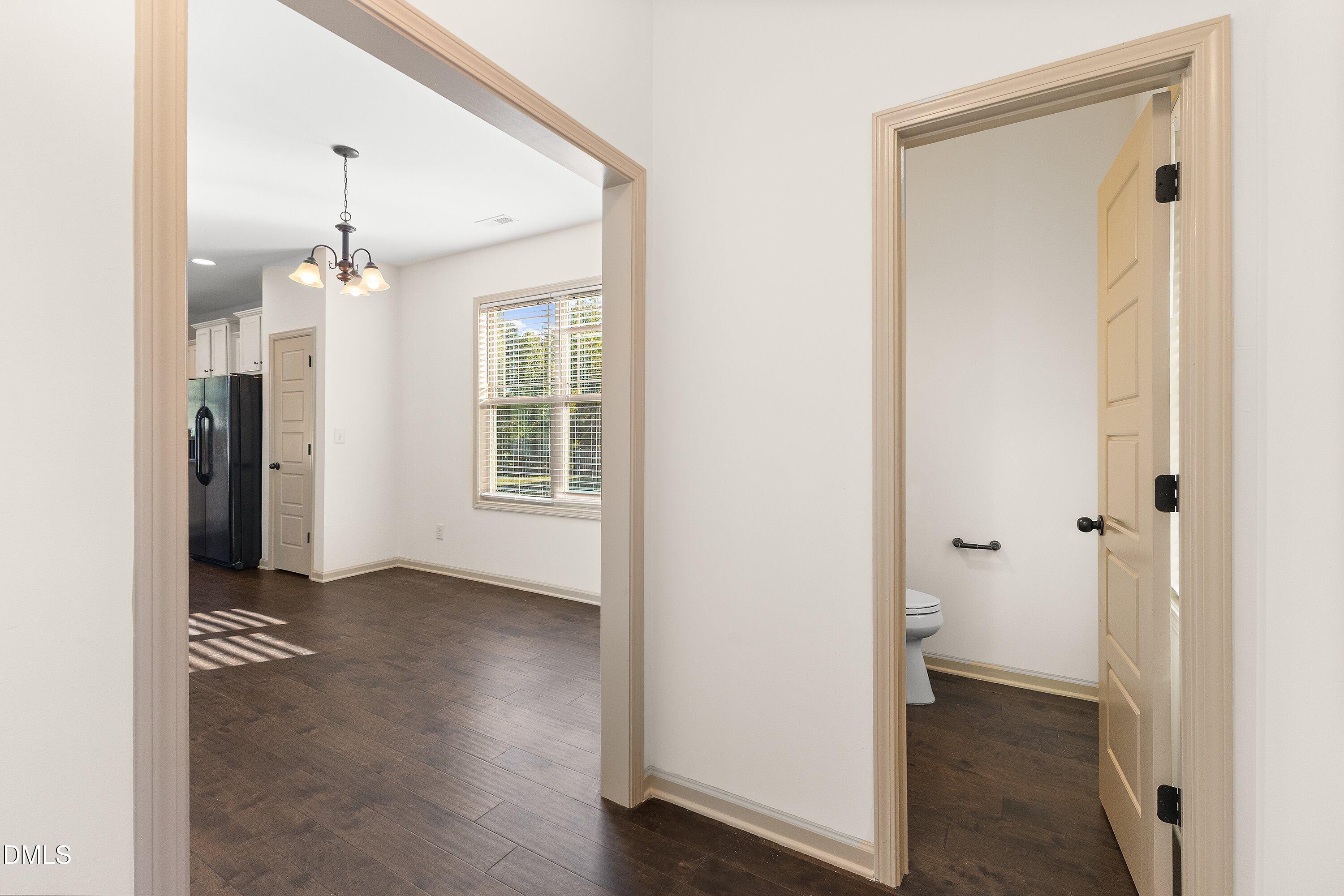 71 Golden Gate Parkway Property Photo 3